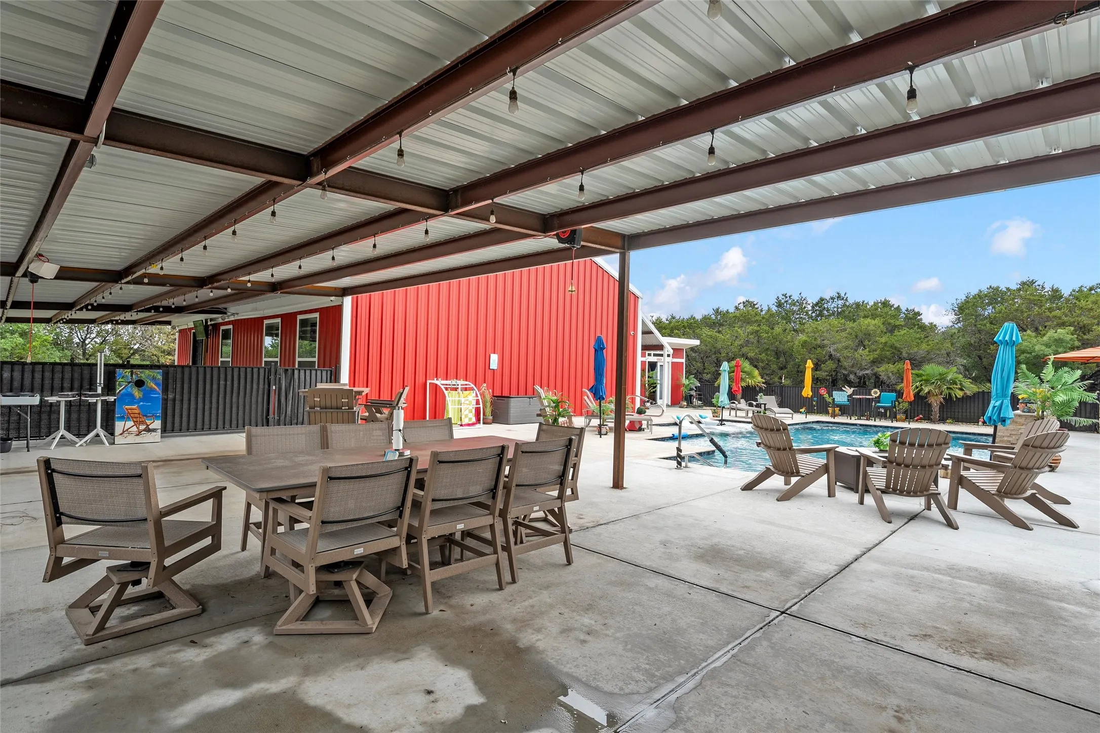 Single Family Residence For Sale in Bosque County , 291 CR 4275, Clifton, Texas 76634, 3 Bedroom, 3 Bathroom, Garage spaces, 2,581 Sqft, built in 1987, mls#21308122, Real Estate Agent in Clifton, Homes For Sale in Bosque county, Homes For Sale in Clifton, Realtor in Clifton Texas, Real Estate Brokerage Independent Realty Texas, Luminita Cordes Realtor