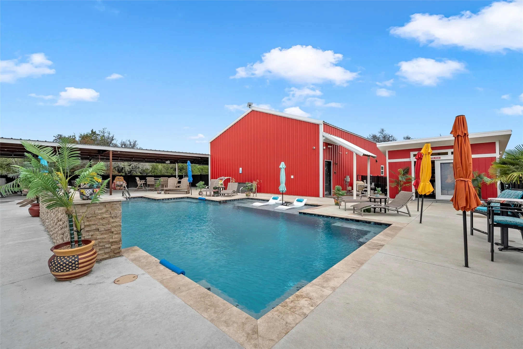 Single Family Residence For Sale in Bosque County , 291 CR 4275, Clifton, Texas 76634, 3 Bedroom, 3 Bathroom, Garage spaces, 2,581 Sqft, built in 1987, mls#21308122, Real Estate Agent in Clifton, Homes For Sale in Bosque county, Homes For Sale in Clifton, Realtor in Clifton Texas, Real Estate Brokerage Independent Realty Texas, Luminita Cordes Realtor