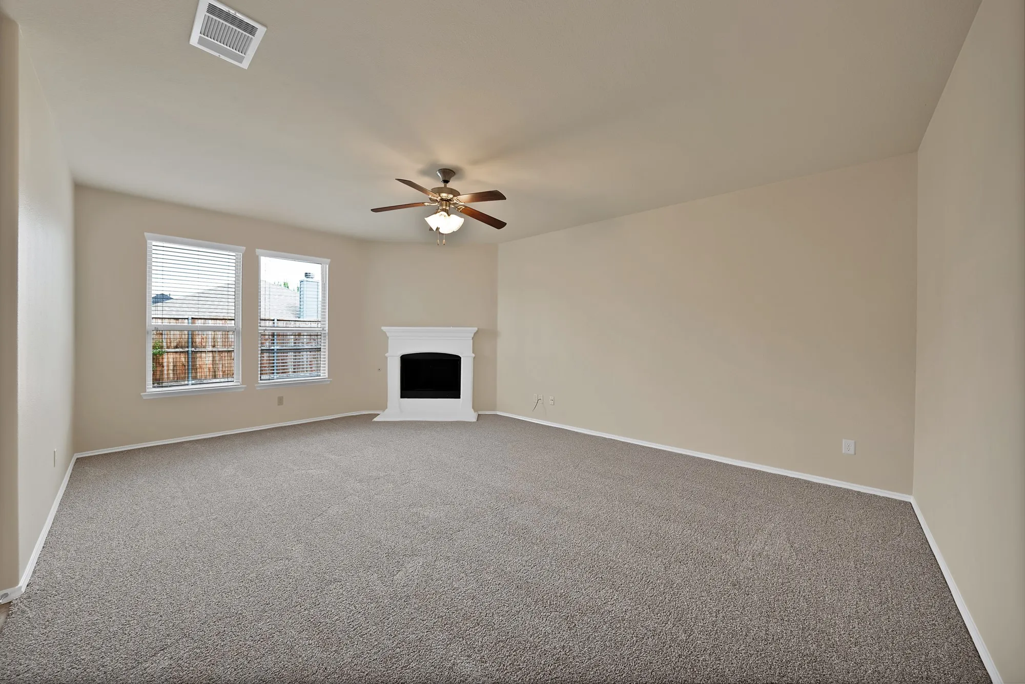 Single Family Residence For Sale in Collin County , 3405 Founders Way, Melissa, Texas 75454, 5 Bedroom, 3 Bathroom, 2 Garage spaces, 2,928 Sqft, built in 2014, mls#21304833, Real Estate Agent in Melissa, Homes For Sale in Collin county, Homes For Sale in Melissa, Realtor in Melissa Texas, Real Estate Brokerage Independent Realty Texas, Luminita Cordes Realtor