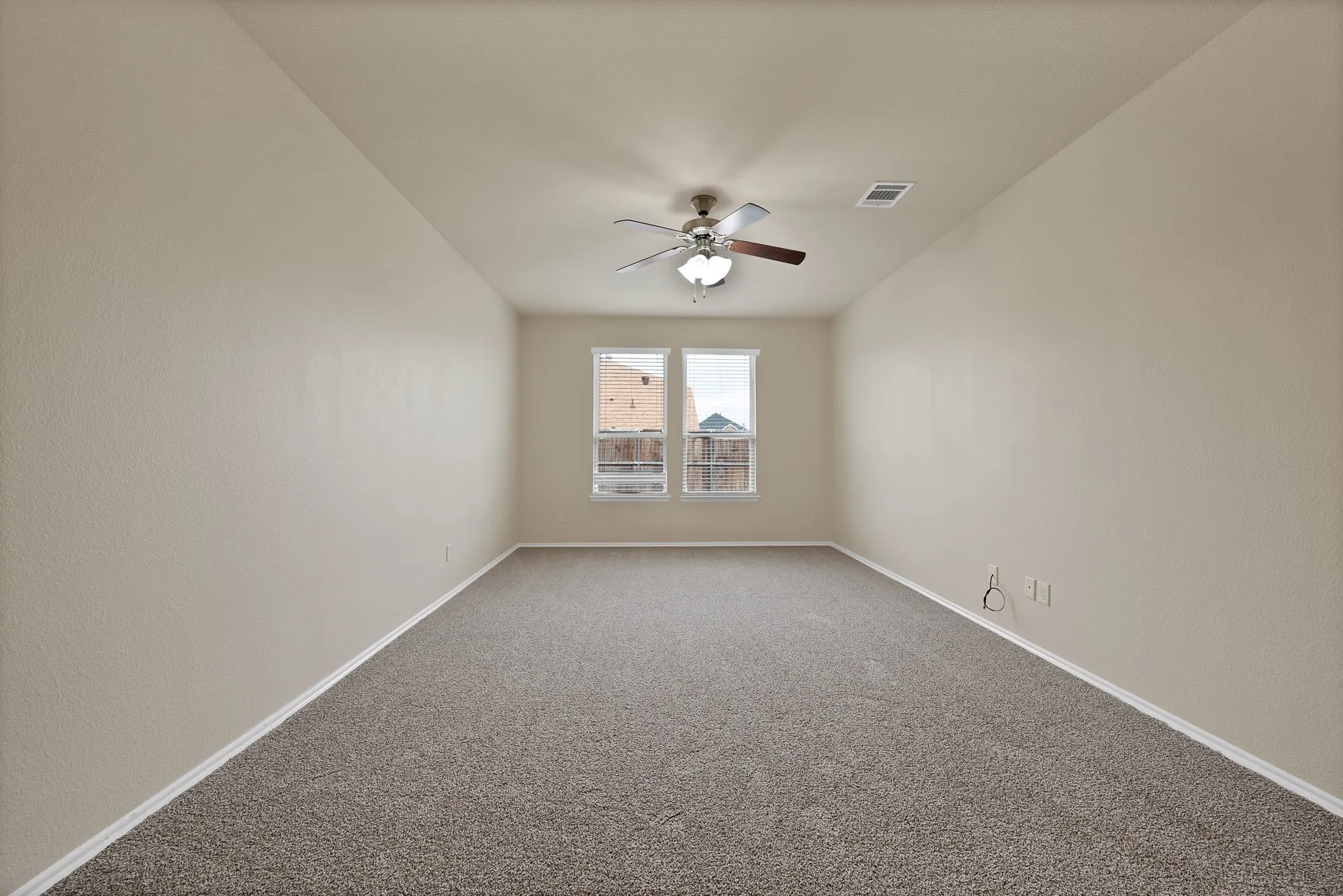 Single Family Residence For Sale in Collin County , 3405 Founders Way, Melissa, Texas 75454, 5 Bedroom, 3 Bathroom, 2 Garage spaces, 2,928 Sqft, built in 2014, mls#21304833, Real Estate Agent in Melissa, Homes For Sale in Collin county, Homes For Sale in Melissa, Realtor in Melissa Texas, Real Estate Brokerage Independent Realty Texas, Luminita Cordes Realtor