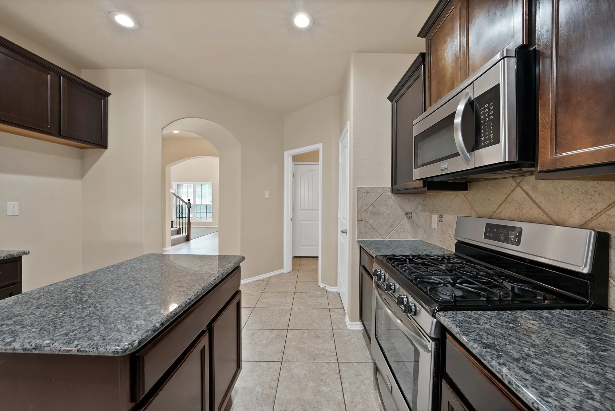 Single Family Residence For Sale in Collin County , 3405 Founders Way, Melissa, Texas 75454, 5 Bedroom, 3 Bathroom, 2 Garage spaces, 2,928 Sqft, built in 2014, mls#21304833, Real Estate Agent in Melissa, Homes For Sale in Collin county, Homes For Sale in Melissa, Realtor in Melissa Texas, Real Estate Brokerage Independent Realty Texas, Luminita Cordes Realtor