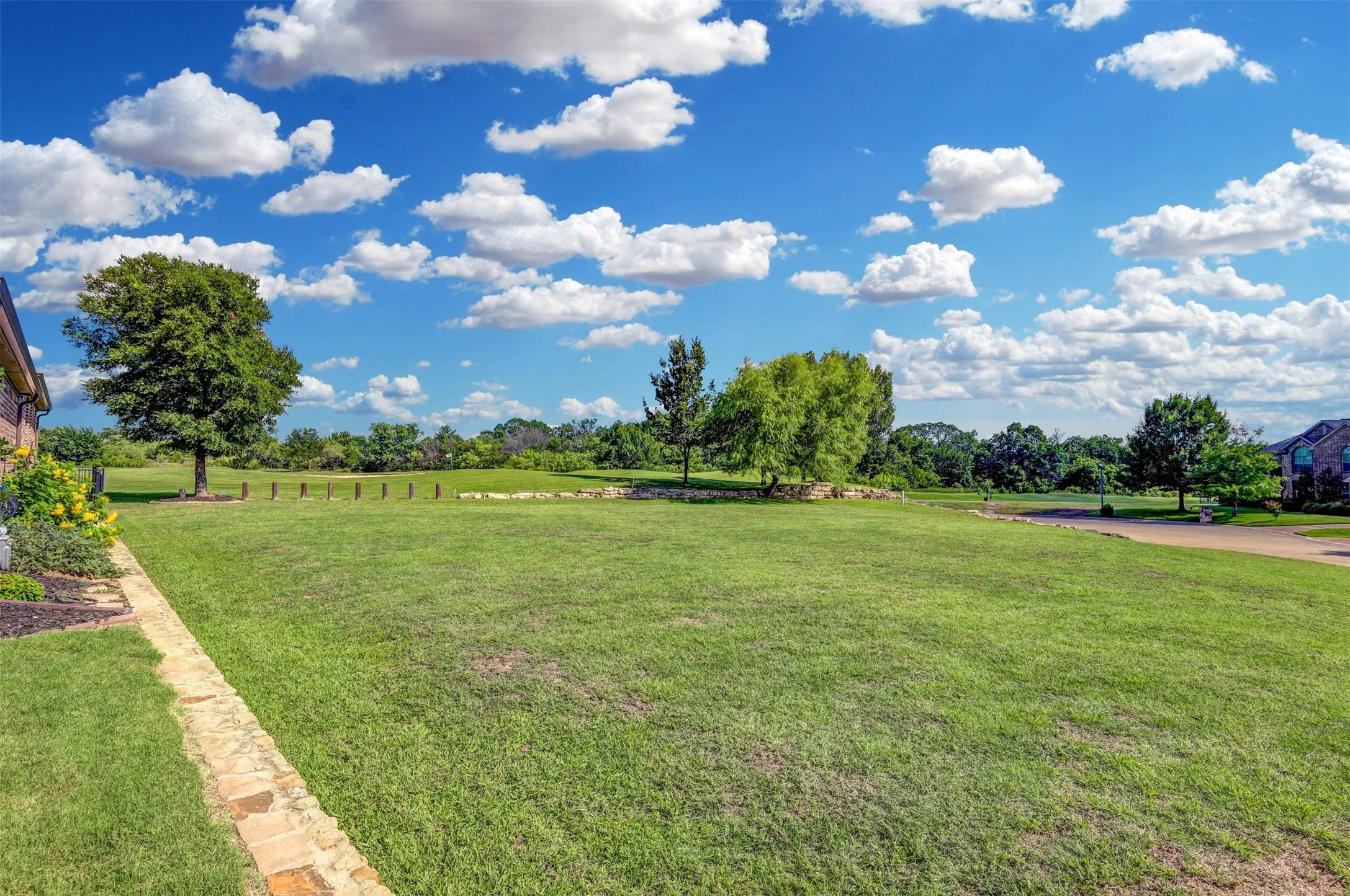Quiet cul-de-sac location with golf course setting,