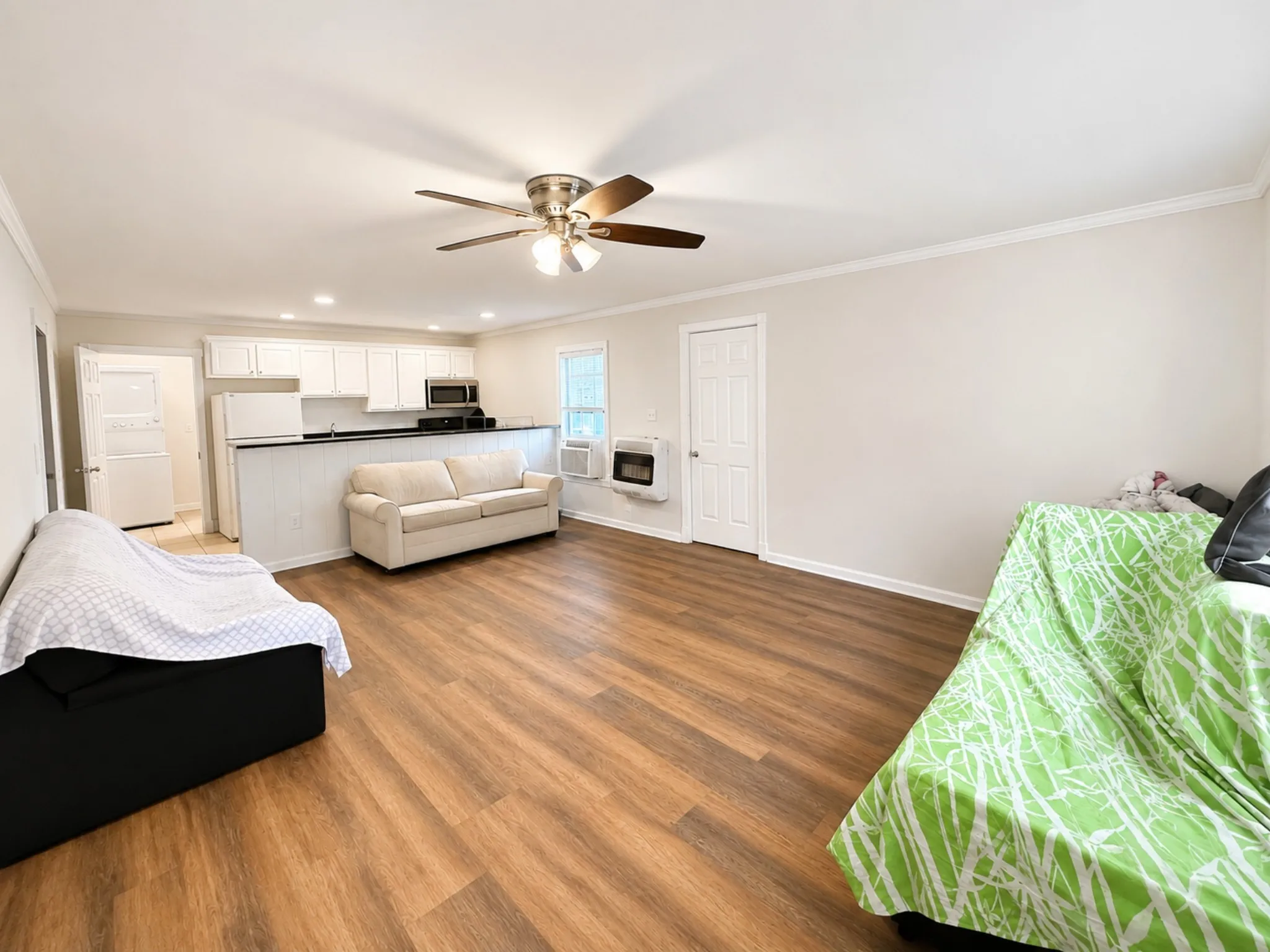 Single Family Residence For Sale in Navarro County , 2732 W Collin Street, Corsicana, Texas 75110, 2 Bedroom, 1 Bathroom, Garage spaces, 1,020 Sqft, built in 1950, mls#21308193, Real Estate Agent in Corsicana, Homes For Sale in Navarro county, Homes For Sale in Corsicana, Realtor in Corsicana Texas, Real Estate Brokerage Independent Realty Texas, Luminita Cordes Realtor
