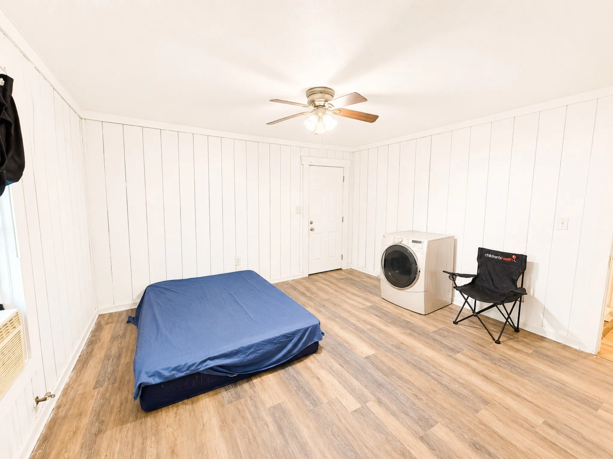 Single Family Residence For Sale in Navarro County , 2732 W Collin Street, Corsicana, Texas 75110, 2 Bedroom, 1 Bathroom, Garage spaces, 1,020 Sqft, built in 1950, mls#21308193, Real Estate Agent in Corsicana, Homes For Sale in Navarro county, Homes For Sale in Corsicana, Realtor in Corsicana Texas, Real Estate Brokerage Independent Realty Texas, Luminita Cordes Realtor