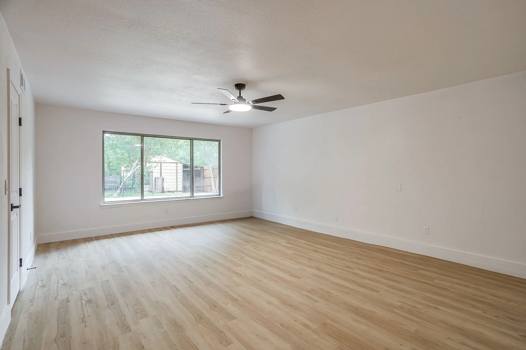 Single Family Residence For Sale in Collin County , 2601 Briarwood Drive, Plano, Texas 75074, 4 Bedroom, 4 Bathroom, 2 Garage spaces, 3,155 Sqft, built in 1969, mls#21307402, Real Estate Agent in Plano, Homes For Sale in Collin county, Homes For Sale in Plano, Realtor in Plano Texas, Real Estate Brokerage Independent Realty Texas, Luminita Cordes Realtor