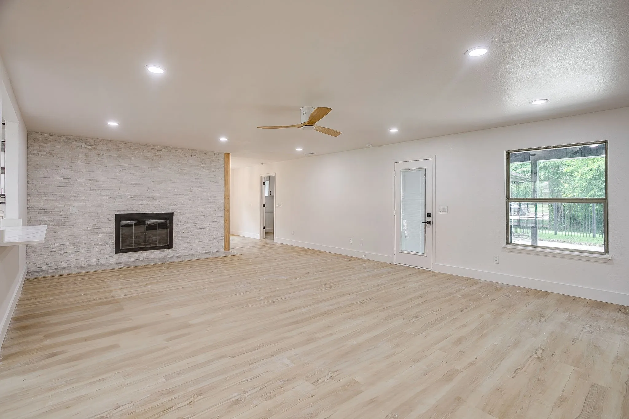 Single Family Residence For Sale in Collin County , 2601 Briarwood Drive, Plano, Texas 75074, 4 Bedroom, 4 Bathroom, 2 Garage spaces, 3,155 Sqft, built in 1969, mls#21307402, Real Estate Agent in Plano, Homes For Sale in Collin county, Homes For Sale in Plano, Realtor in Plano Texas, Real Estate Brokerage Independent Realty Texas, Luminita Cordes Realtor