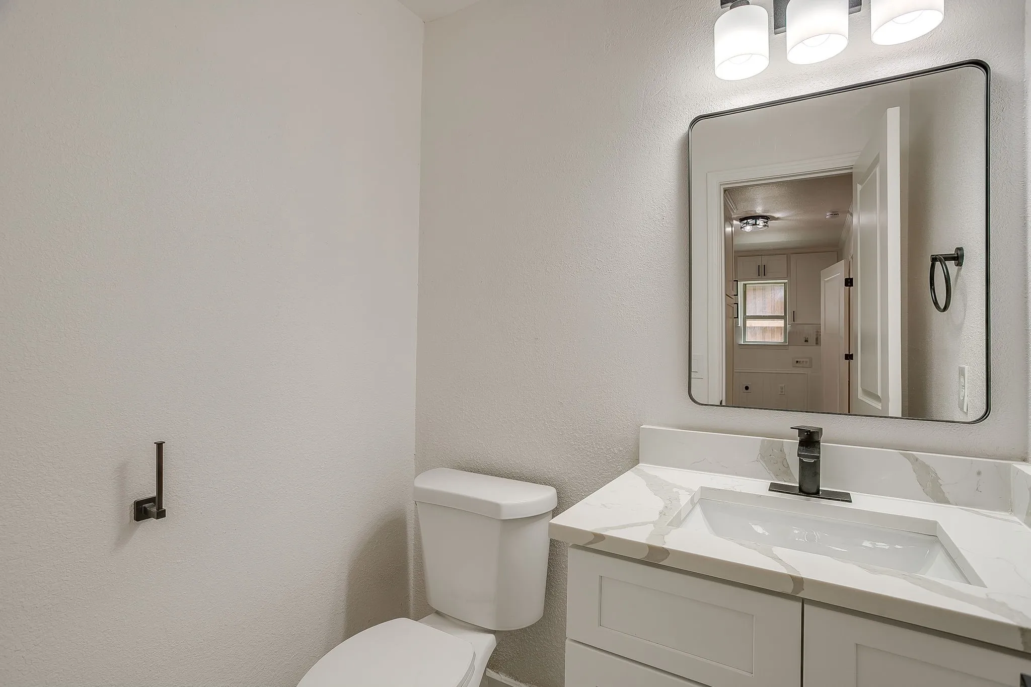 Single Family Residence For Sale in Collin County , 2601 Briarwood Drive, Plano, Texas 75074, 4 Bedroom, 4 Bathroom, 2 Garage spaces, 3,155 Sqft, built in 1969, mls#21307402, Real Estate Agent in Plano, Homes For Sale in Collin county, Homes For Sale in Plano, Realtor in Plano Texas, Real Estate Brokerage Independent Realty Texas, Luminita Cordes Realtor