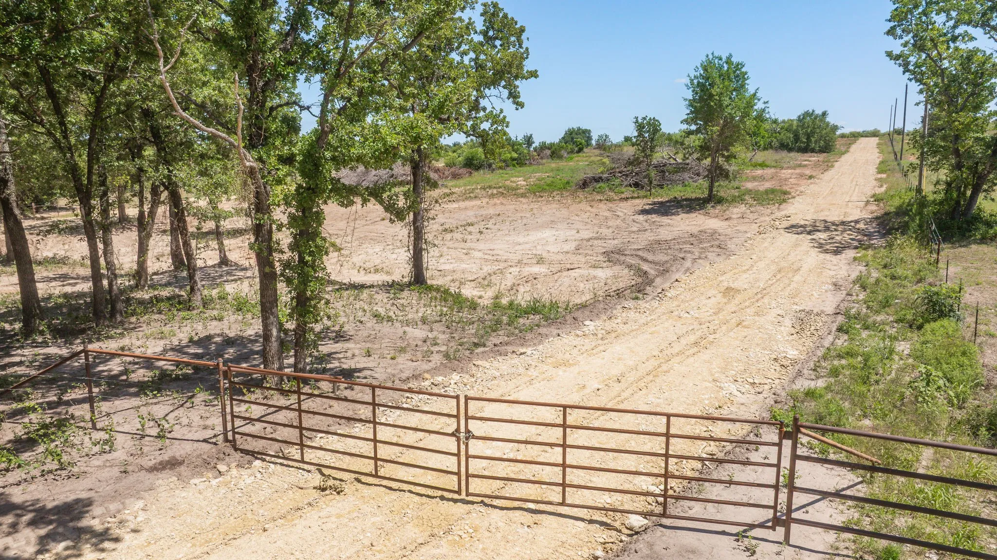 Unimproved Land For Sale in Erath County , TBD Tr 3 CR 164, Stephenville, Texas 76401, 0, 0, Garage spaces, 0 Sqft, built in 0, mls#21308191, Real Estate Agent in Stephenville, Homes For Sale in Erath county, Homes For Sale in Stephenville, Realtor in Stephenville Texas, Real Estate Brokerage Independent Realty Texas, Luminita Cordes Realtor