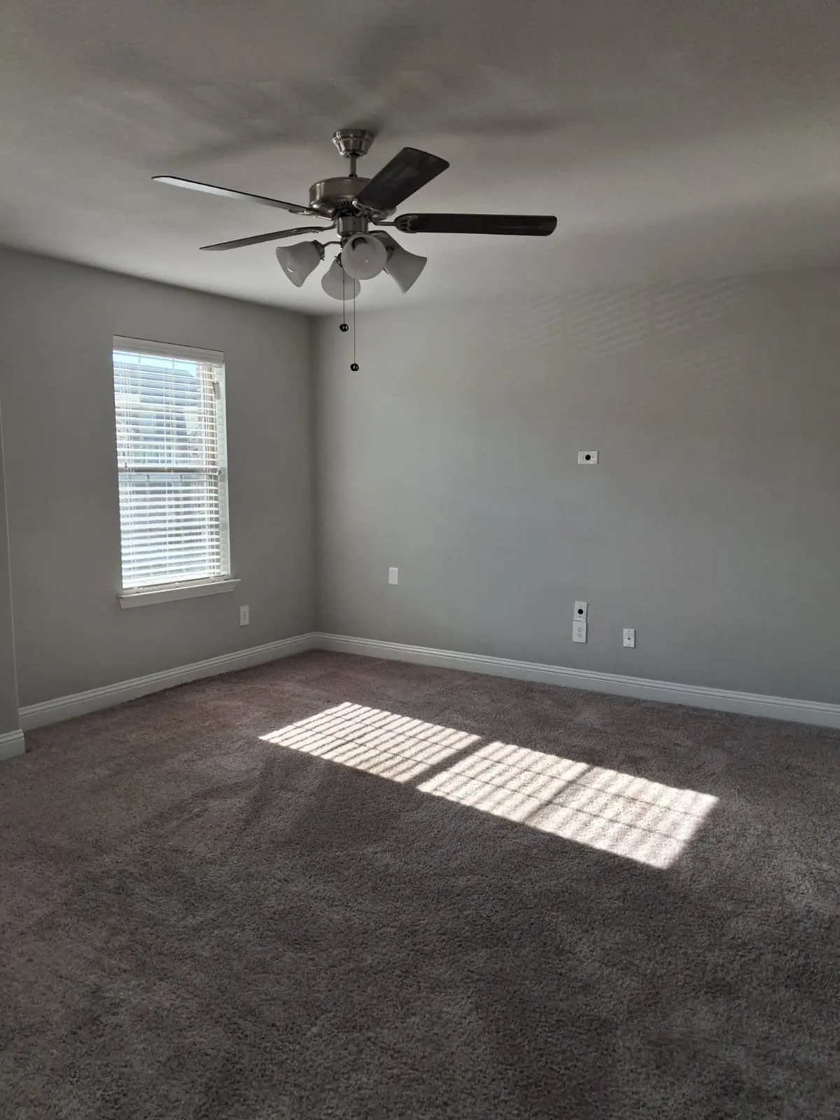 Townhouse For Rent in Hunt County , 6816 Topaz Drive, Greenville, Texas 75402, 4 Bedroom, 3 Bathroom, 2 Garage spaces, 1,710 Sqft, built in 2021, mls#21308132, Real Estate Agent in Greenville, Homes For Rent in Hunt county, Homes For Rent in Greenville, Realtor in Greenville Texas, Real Estate Brokerage Independent Realty Texas, Luminita Cordes Realtor