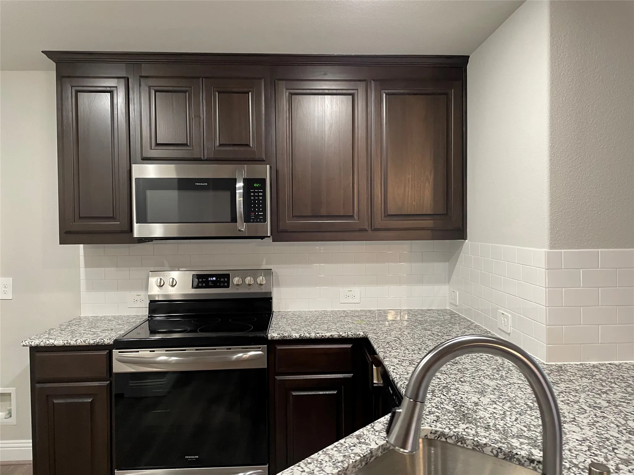 Townhouse For Rent in Hunt County , 6816 Topaz Drive, Greenville, Texas 75402, 4 Bedroom, 3 Bathroom, 2 Garage spaces, 1,710 Sqft, built in 2021, mls#21308132, Real Estate Agent in Greenville, Homes For Rent in Hunt county, Homes For Rent in Greenville, Realtor in Greenville Texas, Real Estate Brokerage Independent Realty Texas, Luminita Cordes Realtor