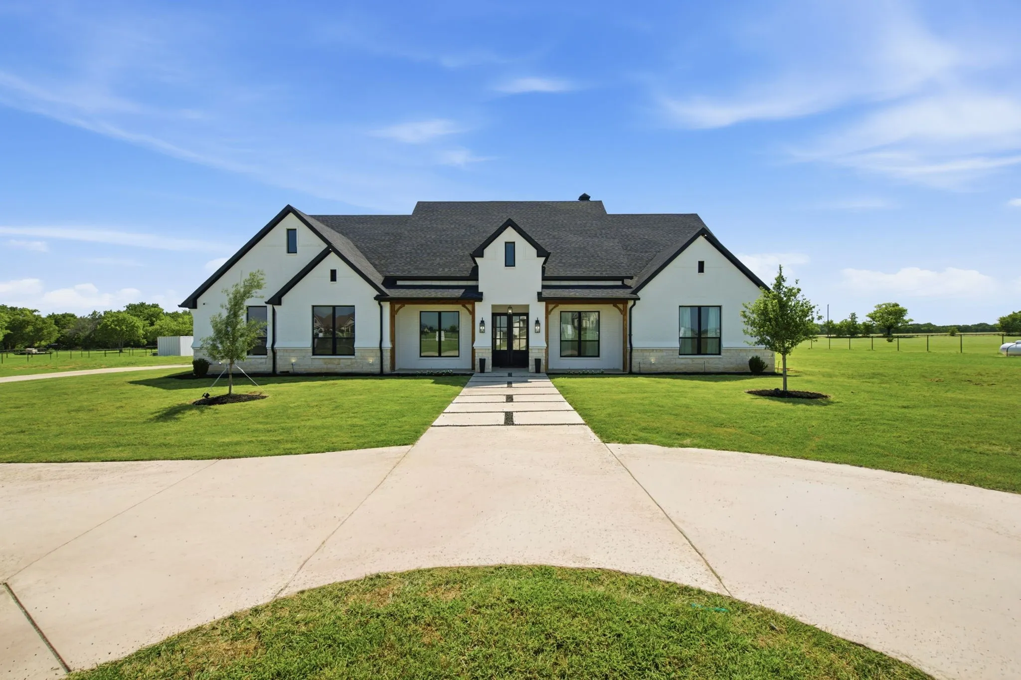 Single Family Residence For Sale in Denton County , 4790 Austin Circle, Sanger, Texas 76266, 5 Bedroom, 4 Bathroom, 2 Garage spaces, 3,860 Sqft, built in 2023, mls#21306658, Real Estate Agent in Sanger, Homes For Sale in Denton county, Homes For Sale in Sanger, Realtor in Sanger Texas, Real Estate Brokerage Independent Realty Texas, Luminita Cordes Realtor