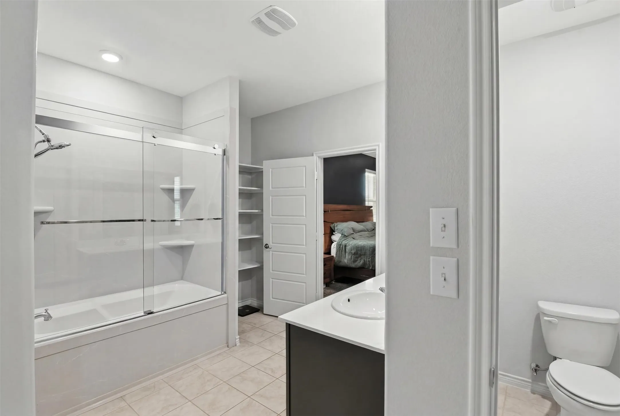 Single Family Residence For Sale in Hunt County , 161 Mockingbird Way, Caddo Mills, Texas 75135, 4 Bedroom, 3 Bathroom, 2 Garage spaces, 2,337 Sqft, built in 2020, mls#21303767, Real Estate Agent in Caddo Mills, Homes For Sale in Hunt county, Homes For Sale in Caddo Mills, Realtor in Caddo Mills Texas, Real Estate Brokerage Independent Realty Texas, Luminita Cordes Realtor