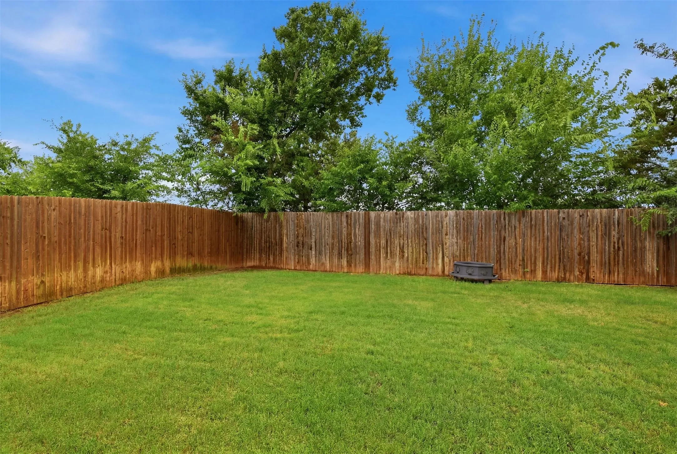 Single Family Residence For Sale in Hunt County , 161 Mockingbird Way, Caddo Mills, Texas 75135, 4 Bedroom, 3 Bathroom, 2 Garage spaces, 2,337 Sqft, built in 2020, mls#21303767, Real Estate Agent in Caddo Mills, Homes For Sale in Hunt county, Homes For Sale in Caddo Mills, Realtor in Caddo Mills Texas, Real Estate Brokerage Independent Realty Texas, Luminita Cordes Realtor