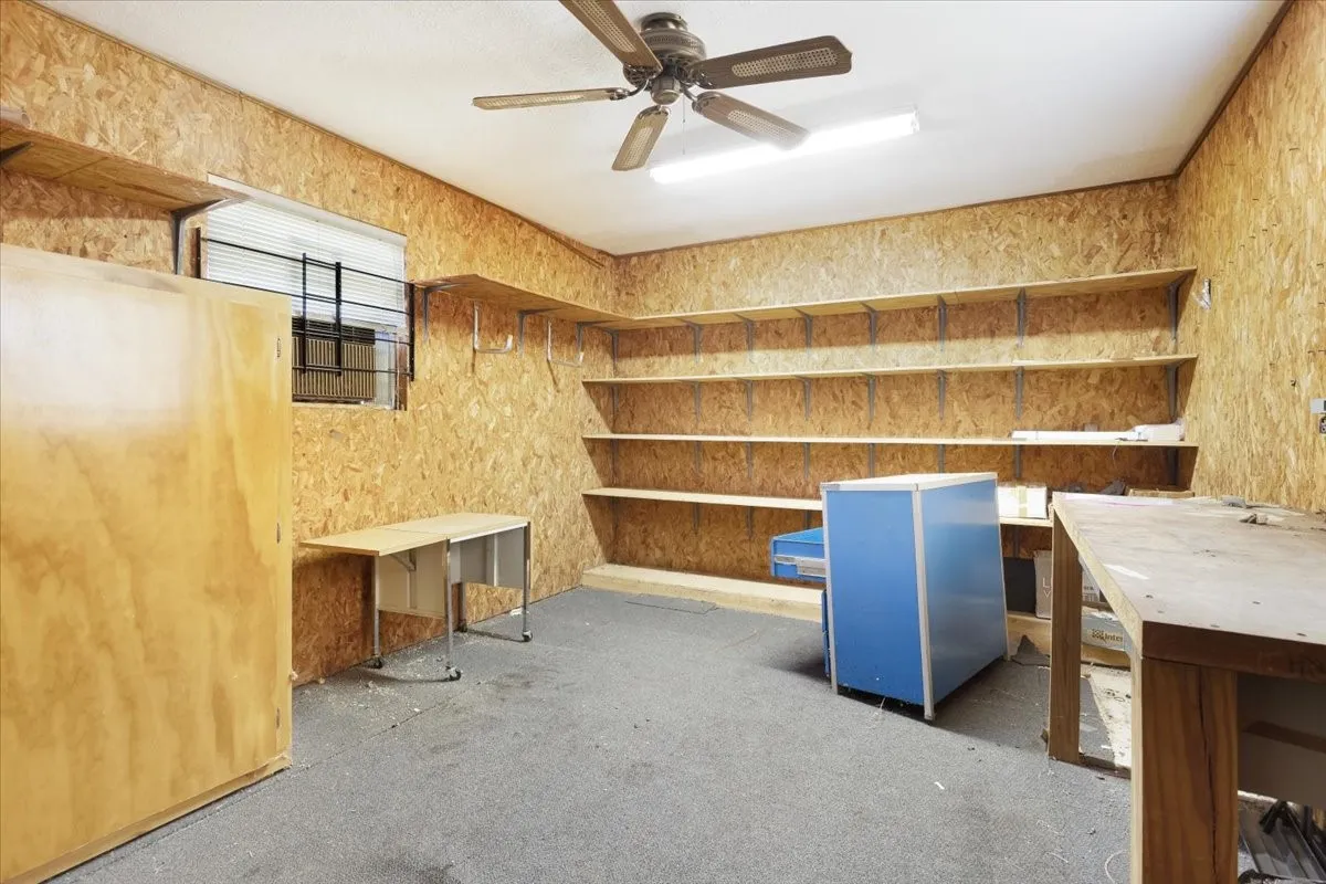 Single Family Residence For Sale in Grayson County , 101 N Burdette Avenue, Sherman, Texas 75090, 3 Bedroom, 2 Bathroom, 2 Garage spaces, 1,290 Sqft, built in 1958, mls#21308222, Real Estate Agent in Sherman, Homes For Sale in Grayson county, Homes For Sale in Sherman, Realtor in Sherman Texas, Real Estate Brokerage Independent Realty Texas, Luminita Cordes Realtor