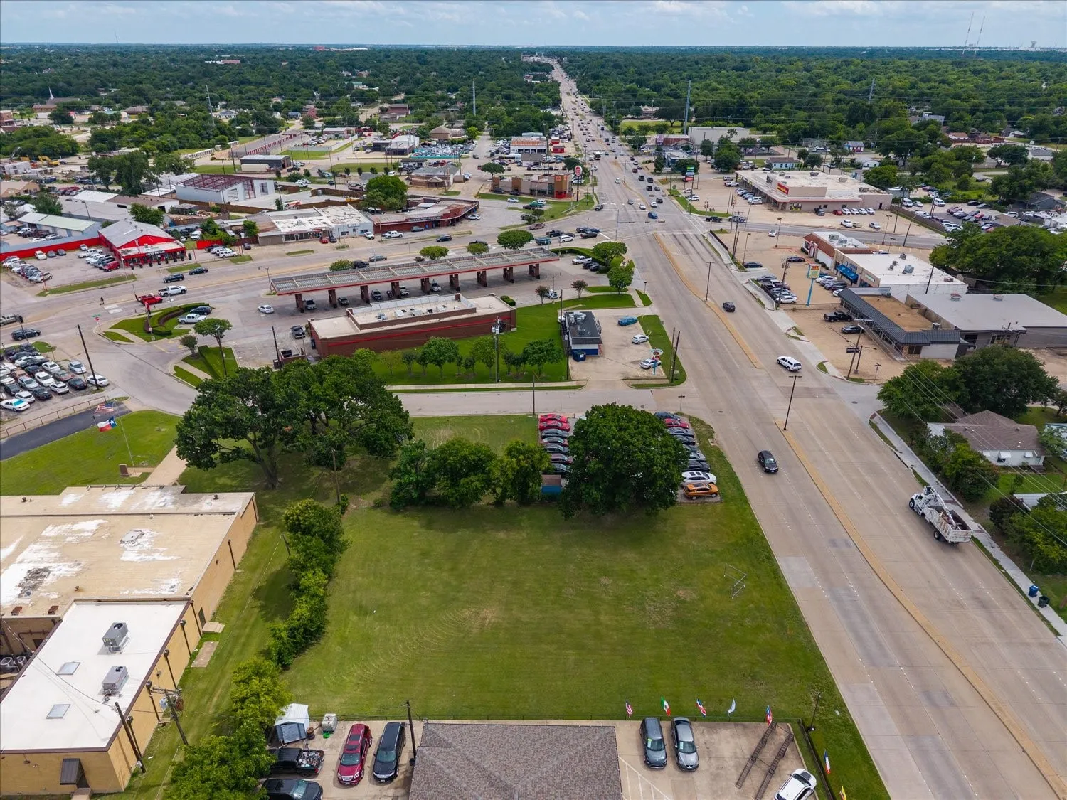Unimproved Land For Sale in Dallas County , 212 N 1st Street, Garland, Texas 75040, 0, 0, Garage spaces, 0 Sqft, built in 0, mls#21308212, Real Estate Agent in Garland, Homes For Sale in Dallas county, Homes For Sale in Garland, Realtor in Garland Texas, Real Estate Brokerage Independent Realty Texas, Luminita Cordes Realtor