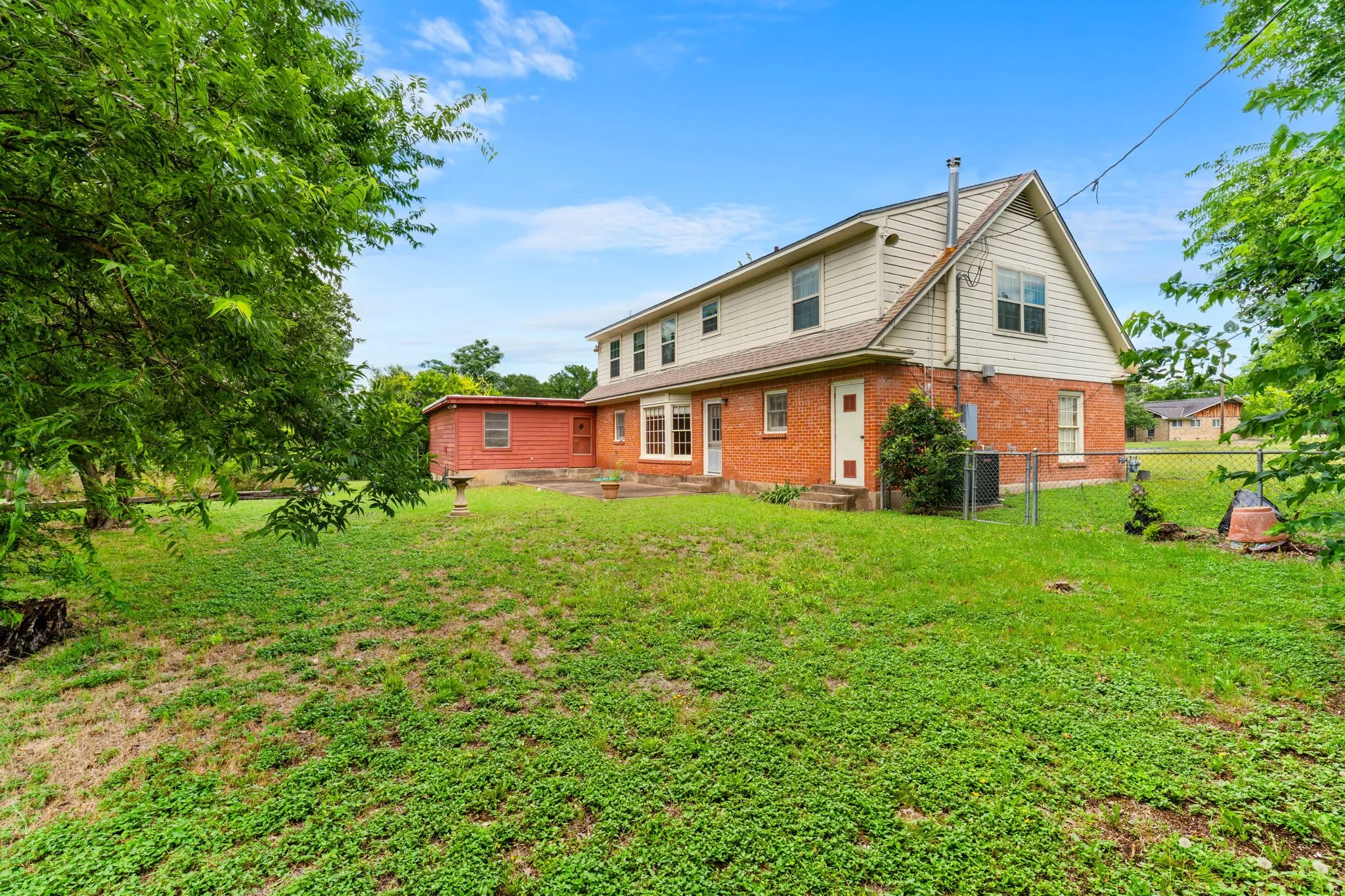 Single Family Residence For Sale in Bell County , 609 Oakhill Drive, Killeen, Texas 76541, 4 Bedroom, 2 Bathroom, Garage spaces, 2,914 Sqft, built in 1960, Price $225,000, mls#21308216, Real Estate Agent in Killeen, Homes For Sale in Bell county, Homes For Sale in Killeen, Realtor in Killeen Texas, Real Estate Brokerage Independent Realty Texas, Luminita Cordes Realtor