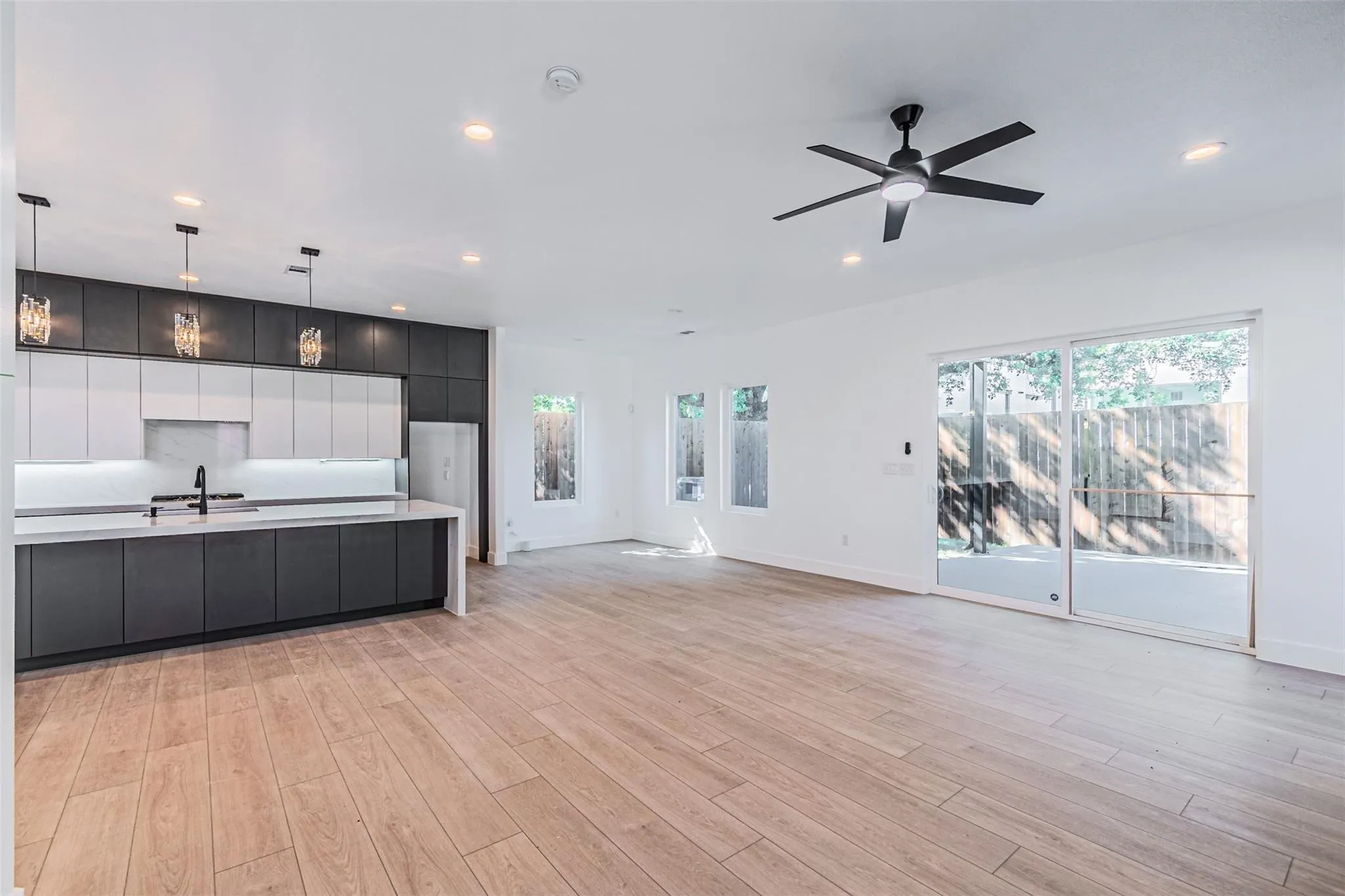 Single Family Residence For Rent in Dallas County , 4319 Sylvester Street, Dallas, Texas 75219, 4 Bedroom, 4 Bathroom, 2 Garage spaces, 2,966 Sqft, built in 2026, mls#21308246, Real Estate Agent in Dallas, Homes For Rent in Dallas county, Homes For Rent in Dallas, Realtor in Dallas Texas, Real Estate Brokerage Independent Realty Texas, Luminita Cordes Realtor