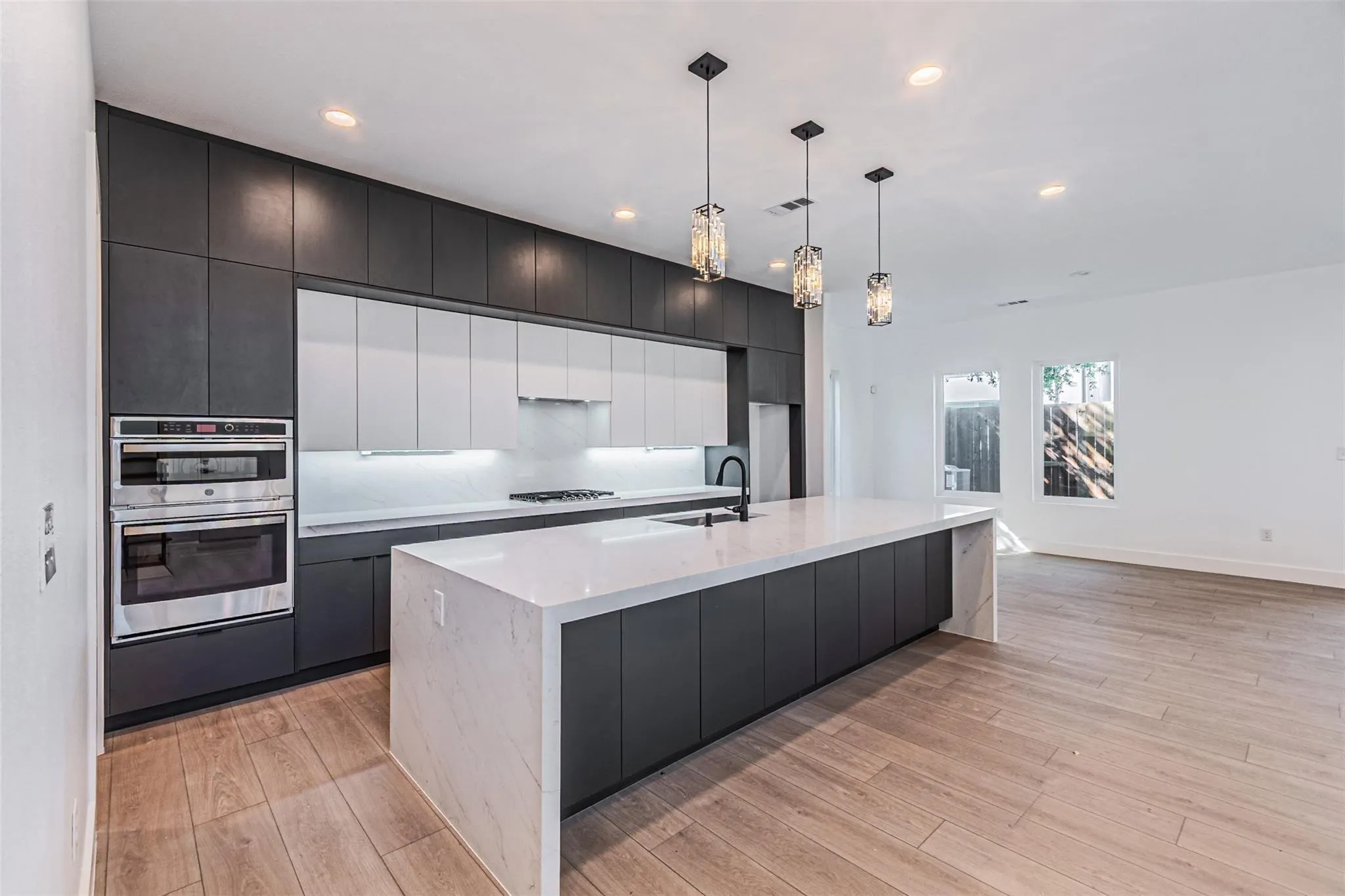 Single Family Residence For Rent in Dallas County , 4319 Sylvester Street, Dallas, Texas 75219, 4 Bedroom, 4 Bathroom, 2 Garage spaces, 2,966 Sqft, built in 2026, mls#21308246, Real Estate Agent in Dallas, Homes For Rent in Dallas county, Homes For Rent in Dallas, Realtor in Dallas Texas, Real Estate Brokerage Independent Realty Texas, Luminita Cordes Realtor