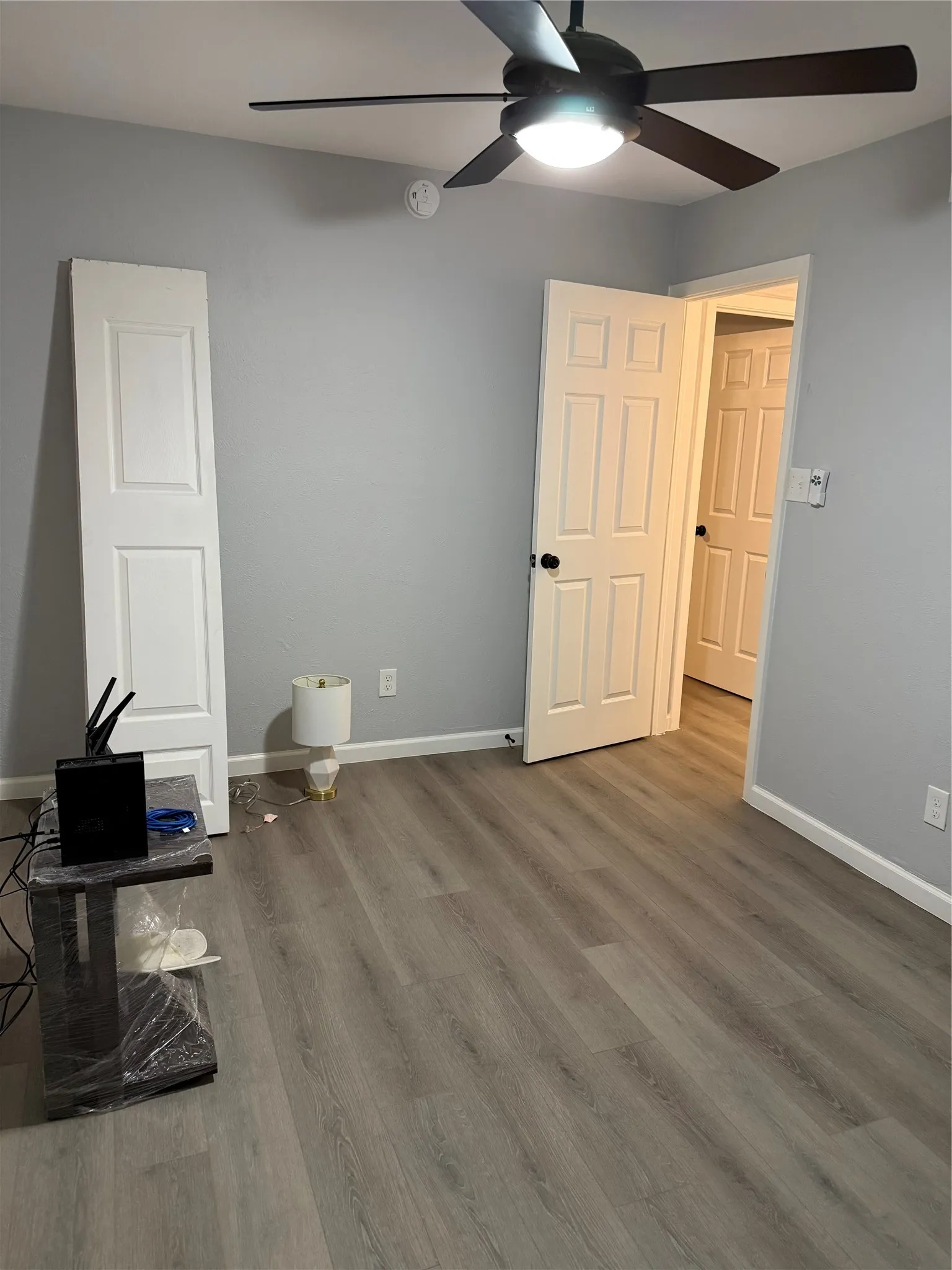 Single Family Residence For Sale in Tarrant County , 2611 Buck Trail, Euless, Texas 76039, 3 Bedroom, 2 Bathroom, 2 Garage spaces, 1,197 Sqft, built in 1982, mls#21308254, Real Estate Agent in Euless, Homes For Sale in Tarrant county, Homes For Sale in Euless, Realtor in Euless Texas, Real Estate Brokerage Independent Realty Texas, Luminita Cordes Realtor