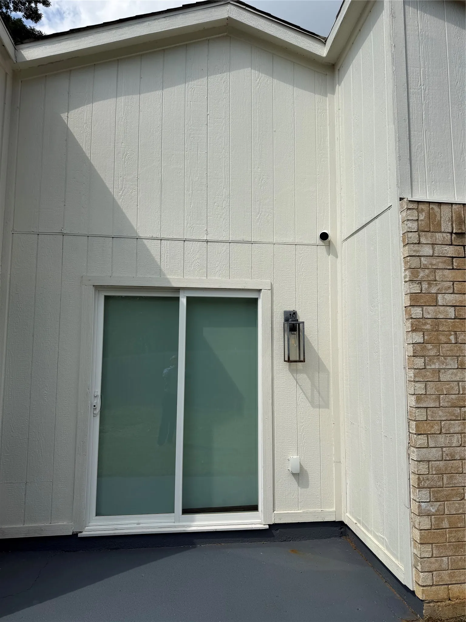 Single Family Residence For Sale in Tarrant County , 2611 Buck Trail, Euless, Texas 76039, 3 Bedroom, 2 Bathroom, 2 Garage spaces, 1,197 Sqft, built in 1982, mls#21308254, Real Estate Agent in Euless, Homes For Sale in Tarrant county, Homes For Sale in Euless, Realtor in Euless Texas, Real Estate Brokerage Independent Realty Texas, Luminita Cordes Realtor