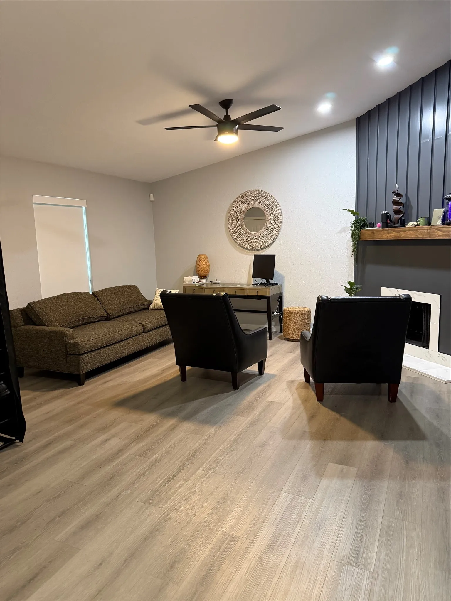Single Family Residence For Sale in Tarrant County , 2611 Buck Trail, Euless, Texas 76039, 3 Bedroom, 2 Bathroom, 2 Garage spaces, 1,197 Sqft, built in 1982, mls#21308254, Real Estate Agent in Euless, Homes For Sale in Tarrant county, Homes For Sale in Euless, Realtor in Euless Texas, Real Estate Brokerage Independent Realty Texas, Luminita Cordes Realtor