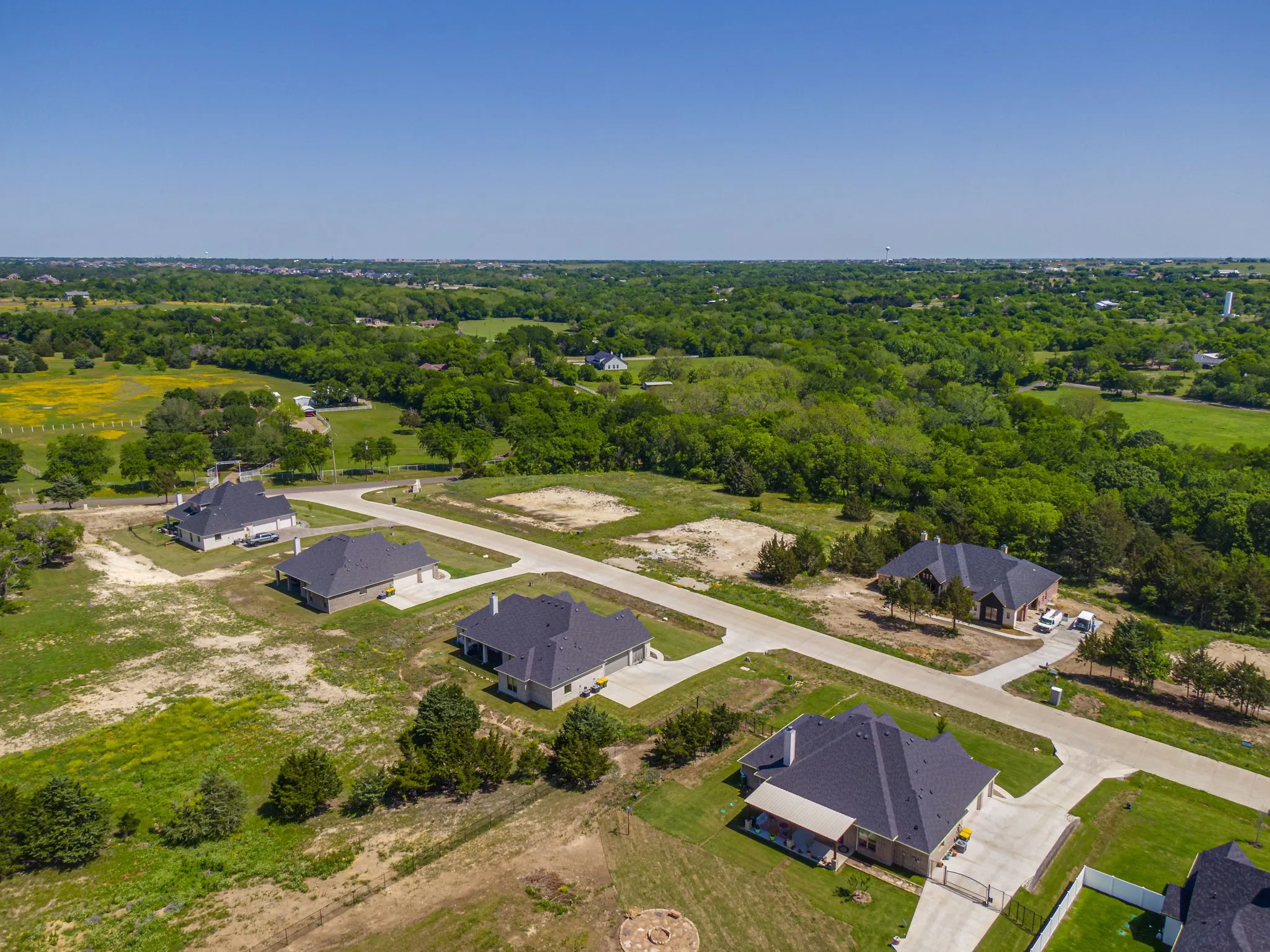 Single Family Residence For Sale in Ellis County , 2561 Posey Lane, Waxahachie, Texas 75167, 4 Bedroom, 3 Bathroom, 3 Garage spaces, 2,911 Sqft, built in 2026, mls#21308248, Real Estate Agent in Waxahachie, Homes For Sale in Ellis county, Homes For Sale in Waxahachie, Realtor in Waxahachie Texas, Real Estate Brokerage Independent Realty Texas, Luminita Cordes Realtor