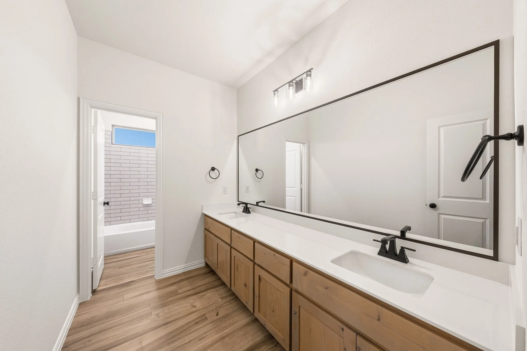 Single Family Residence For Sale in Ellis County , 2561 Posey Lane, Waxahachie, Texas 75167, 4 Bedroom, 3 Bathroom, 3 Garage spaces, 2,911 Sqft, built in 2026, mls#21308248, Real Estate Agent in Waxahachie, Homes For Sale in Ellis county, Homes For Sale in Waxahachie, Realtor in Waxahachie Texas, Real Estate Brokerage Independent Realty Texas, Luminita Cordes Realtor