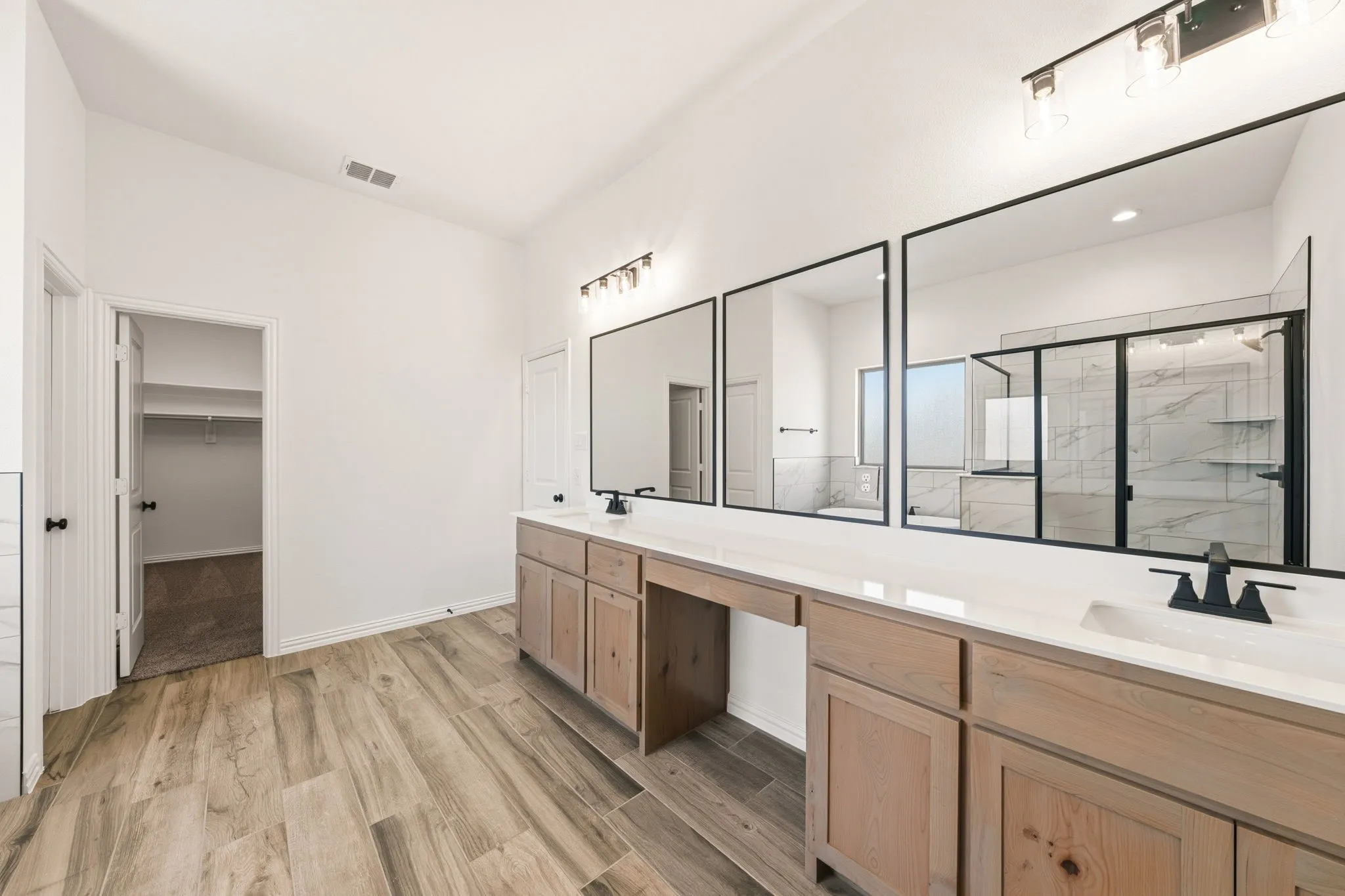 Single Family Residence For Sale in Ellis County , 2561 Posey Lane, Waxahachie, Texas 75167, 4 Bedroom, 3 Bathroom, 3 Garage spaces, 2,911 Sqft, built in 2026, mls#21308248, Real Estate Agent in Waxahachie, Homes For Sale in Ellis county, Homes For Sale in Waxahachie, Realtor in Waxahachie Texas, Real Estate Brokerage Independent Realty Texas, Luminita Cordes Realtor