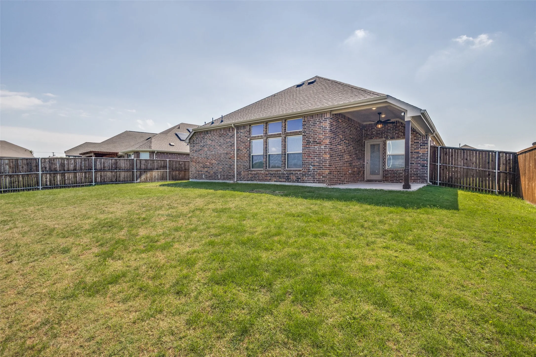 Single Family Residence For Sale in Denton County , 1024 Embers Lane, Denton, Texas 76201, 4 Bedroom, 3 Bathroom, 2 Garage spaces, 2,233 Sqft, built in 2021, mls#21303265, Real Estate Agent in Denton, Homes For Sale in Denton county, Homes For Sale in Denton, Realtor in Denton Texas, Real Estate Brokerage Independent Realty Texas, Luminita Cordes Realtor