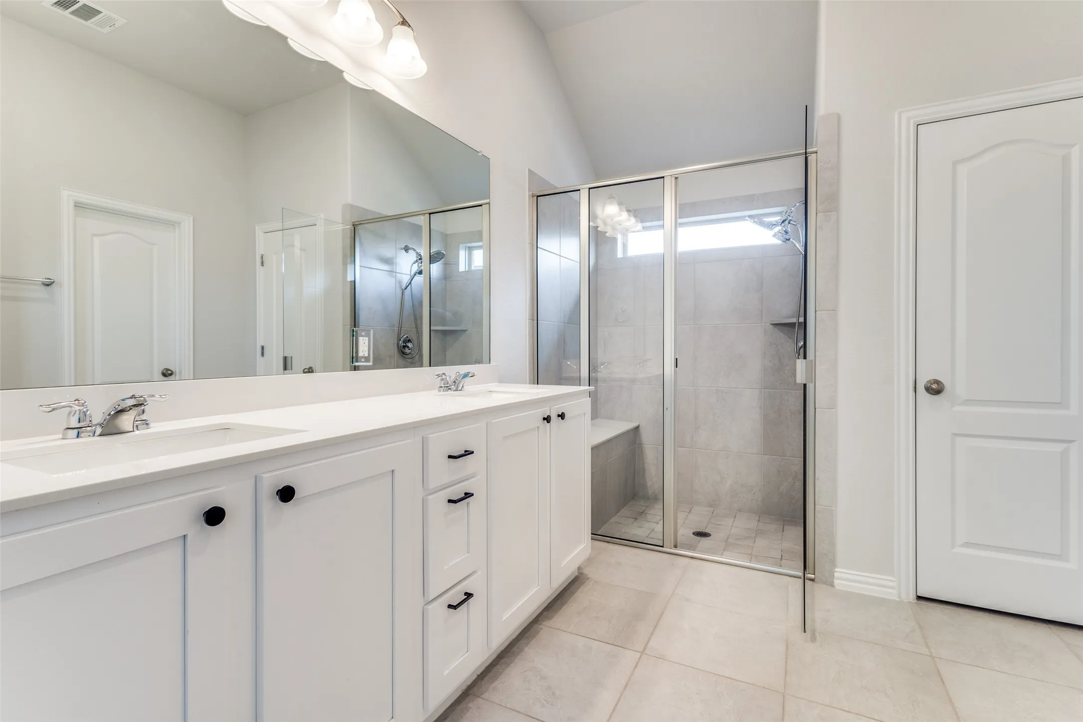 Single Family Residence For Sale in Denton County , 1024 Embers Lane, Denton, Texas 76201, 4 Bedroom, 3 Bathroom, 2 Garage spaces, 2,233 Sqft, built in 2021, mls#21303265, Real Estate Agent in Denton, Homes For Sale in Denton county, Homes For Sale in Denton, Realtor in Denton Texas, Real Estate Brokerage Independent Realty Texas, Luminita Cordes Realtor