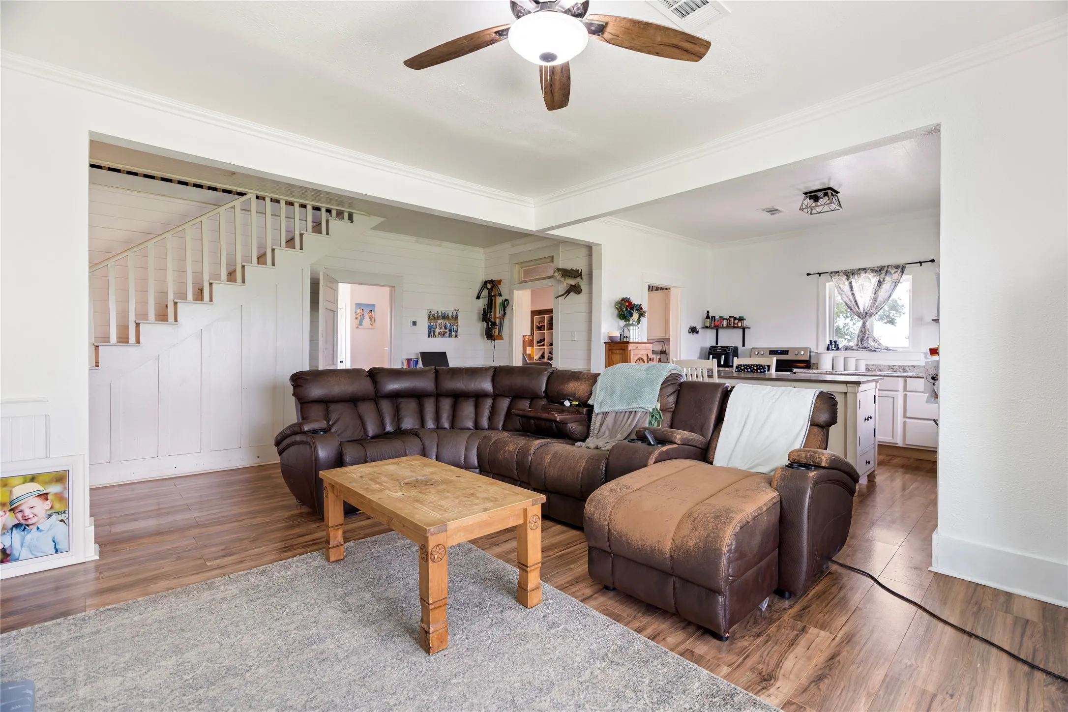 Farm For Sale in Hill County , 536 Hcr 3244, Penelope, Texas 76676, 3 Bedroom, 1 Bathroom, Garage spaces, 1,661 Sqft, built in 1902, mls#21307274, Real Estate Agent in Penelope, Homes For Sale in Hill county, Homes For Sale in Penelope, Realtor in Penelope Texas, Real Estate Brokerage Independent Realty Texas, Luminita Cordes Realtor