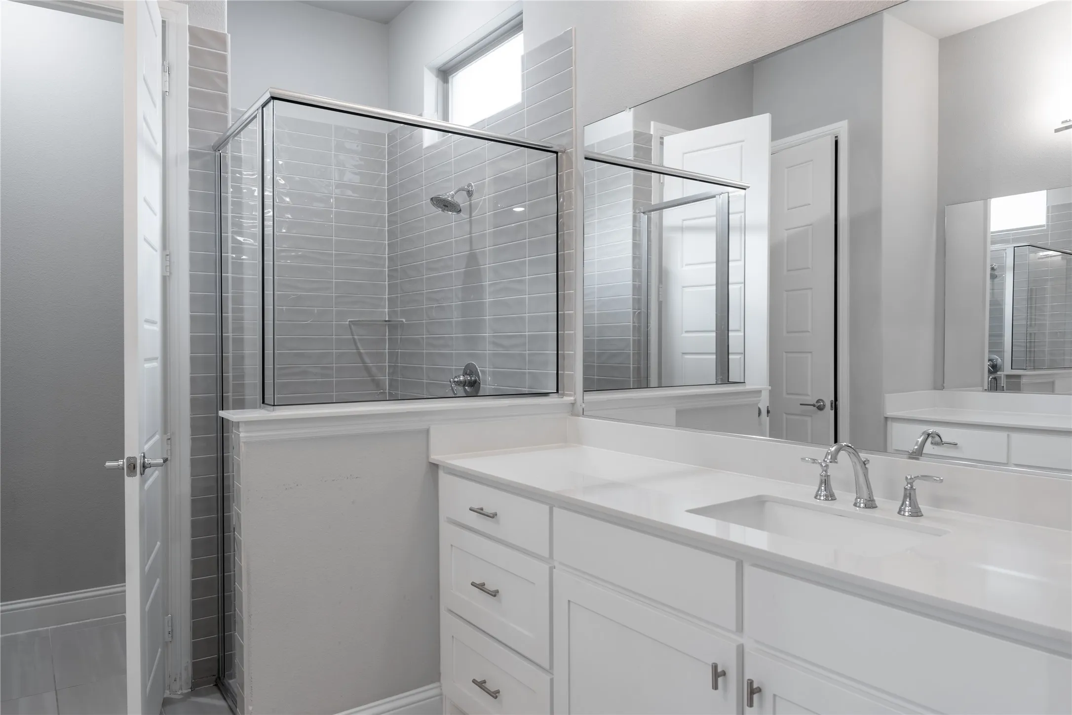 Single Family Residence For Rent in Collin County , 11436 Tusk Trail, Frisco, Texas 75035, 3 Bedroom, 4 Bathroom, 2 Garage spaces, 2,802 Sqft, built in 2022, mls#21308282, Real Estate Agent in Frisco, Homes For Rent in Collin county, Homes For Rent in Frisco, Realtor in Frisco Texas, Real Estate Brokerage Independent Realty Texas, Luminita Cordes Realtor