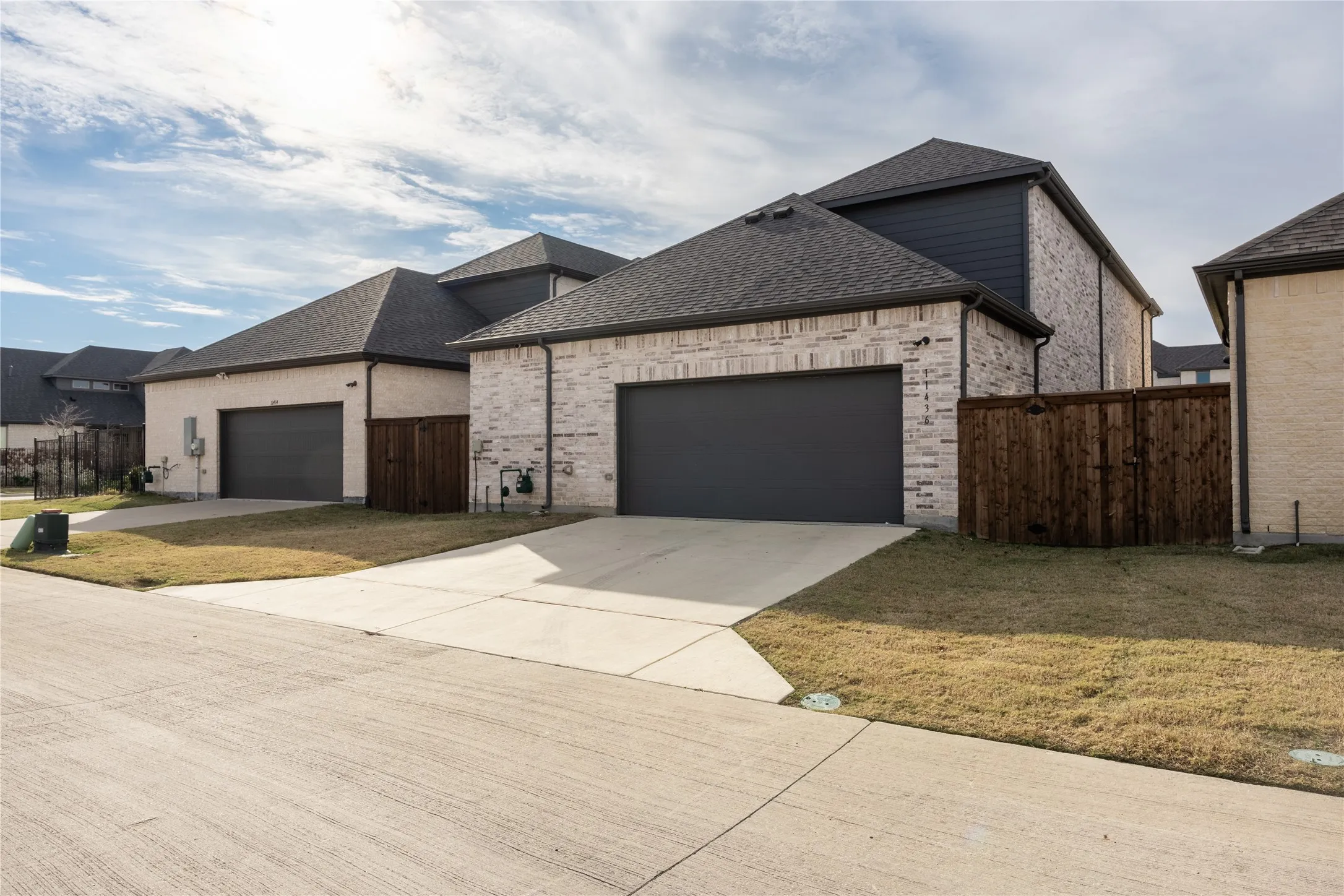Single Family Residence For Rent in Collin County , 11436 Tusk Trail, Frisco, Texas 75035, 3 Bedroom, 4 Bathroom, 2 Garage spaces, 2,802 Sqft, built in 2022, mls#21308282, Real Estate Agent in Frisco, Homes For Rent in Collin county, Homes For Rent in Frisco, Realtor in Frisco Texas, Real Estate Brokerage Independent Realty Texas, Luminita Cordes Realtor