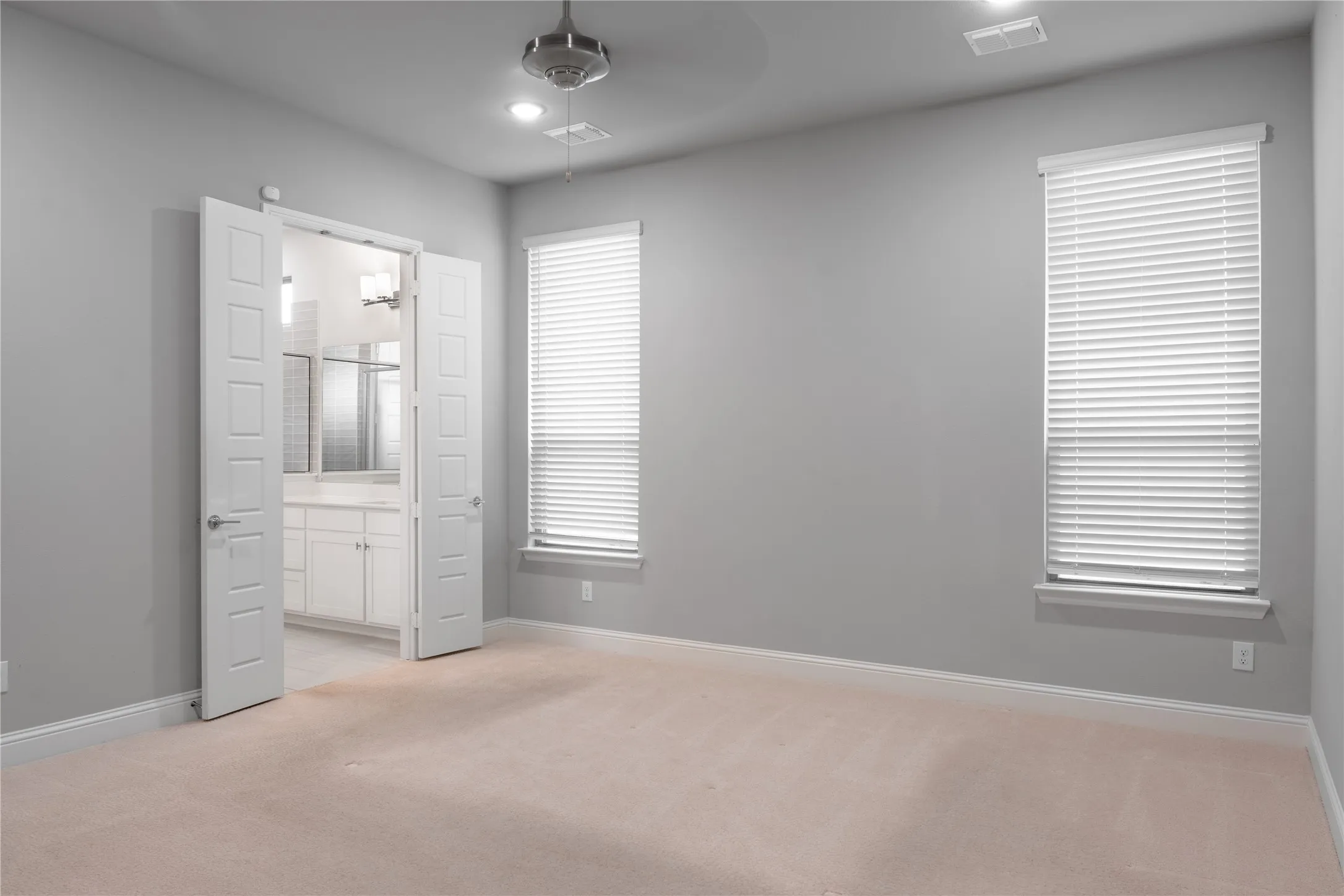 Single Family Residence For Rent in Collin County , 11436 Tusk Trail, Frisco, Texas 75035, 3 Bedroom, 4 Bathroom, 2 Garage spaces, 2,802 Sqft, built in 2022, mls#21308282, Real Estate Agent in Frisco, Homes For Rent in Collin county, Homes For Rent in Frisco, Realtor in Frisco Texas, Real Estate Brokerage Independent Realty Texas, Luminita Cordes Realtor