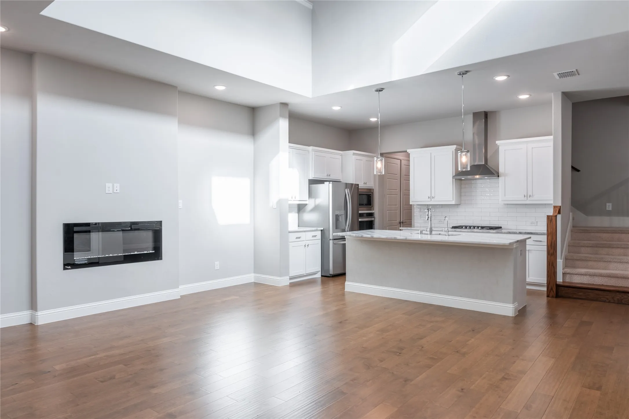 Single Family Residence For Rent in Collin County , 11436 Tusk Trail, Frisco, Texas 75035, 3 Bedroom, 4 Bathroom, 2 Garage spaces, 2,802 Sqft, built in 2022, mls#21308282, Real Estate Agent in Frisco, Homes For Rent in Collin county, Homes For Rent in Frisco, Realtor in Frisco Texas, Real Estate Brokerage Independent Realty Texas, Luminita Cordes Realtor
