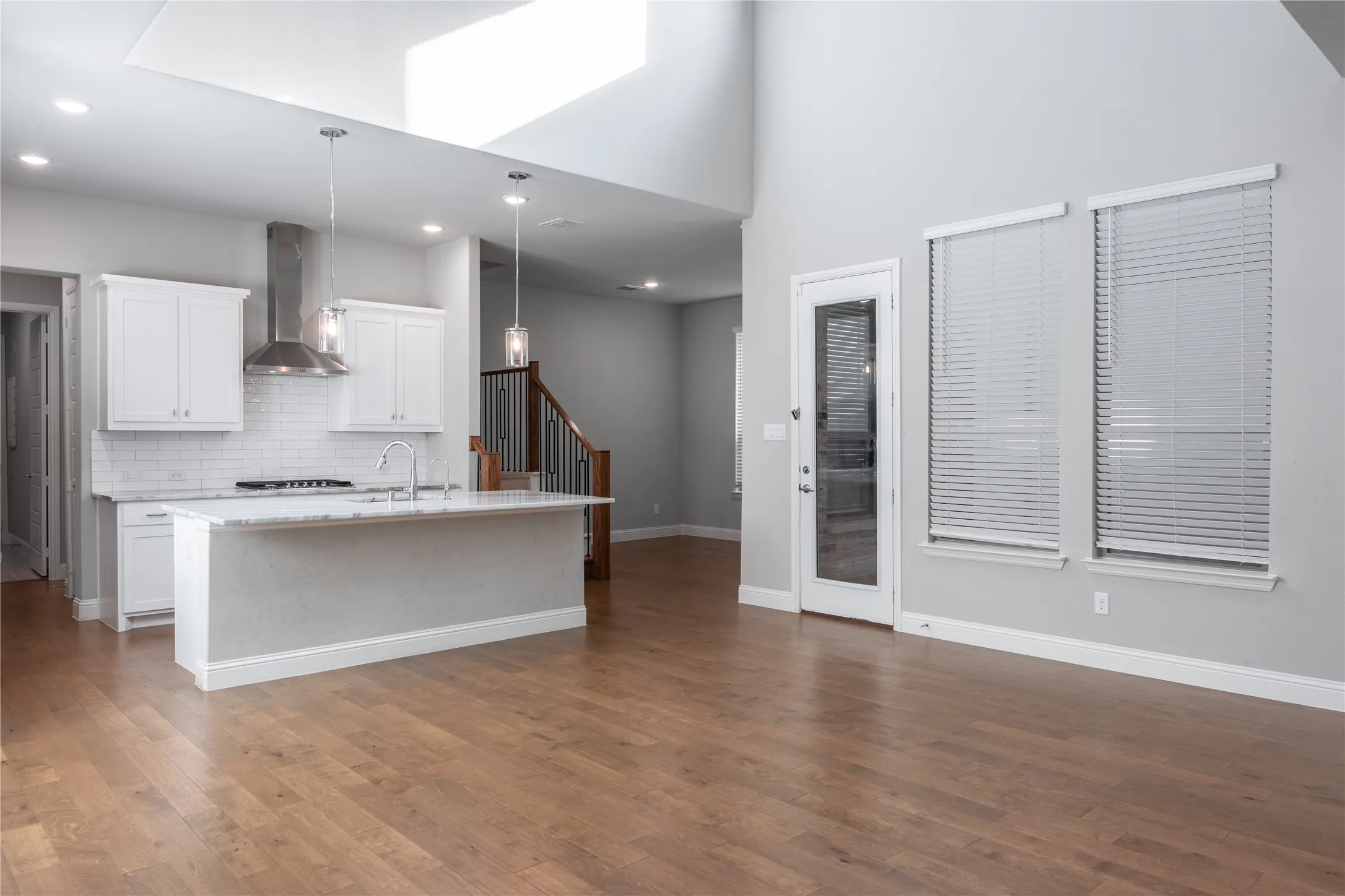 Single Family Residence For Rent in Collin County , 11436 Tusk Trail, Frisco, Texas 75035, 3 Bedroom, 4 Bathroom, 2 Garage spaces, 2,802 Sqft, built in 2022, mls#21308282, Real Estate Agent in Frisco, Homes For Rent in Collin county, Homes For Rent in Frisco, Realtor in Frisco Texas, Real Estate Brokerage Independent Realty Texas, Luminita Cordes Realtor