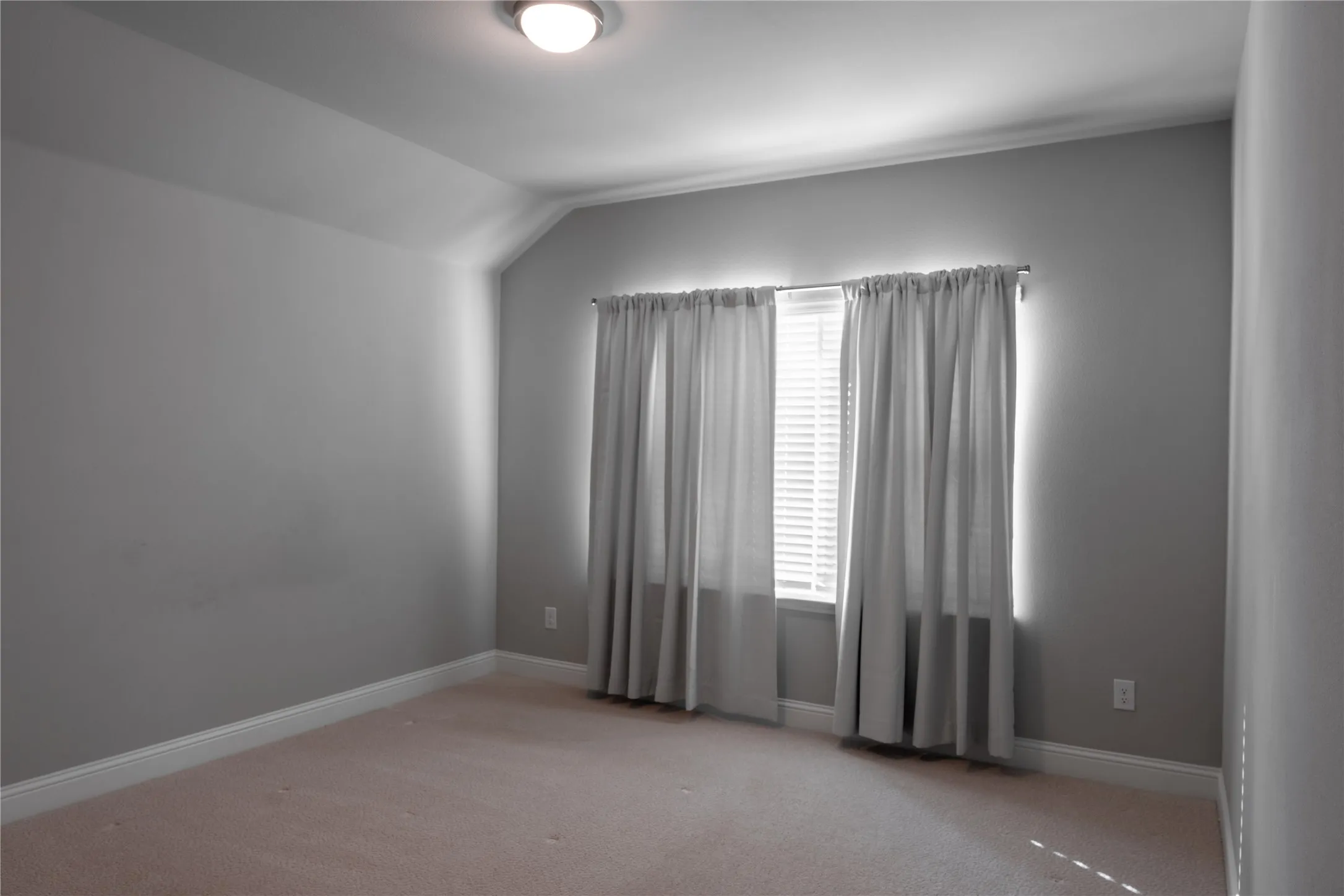 Single Family Residence For Rent in Collin County , 11436 Tusk Trail, Frisco, Texas 75035, 3 Bedroom, 4 Bathroom, 2 Garage spaces, 2,802 Sqft, built in 2022, mls#21308282, Real Estate Agent in Frisco, Homes For Rent in Collin county, Homes For Rent in Frisco, Realtor in Frisco Texas, Real Estate Brokerage Independent Realty Texas, Luminita Cordes Realtor
