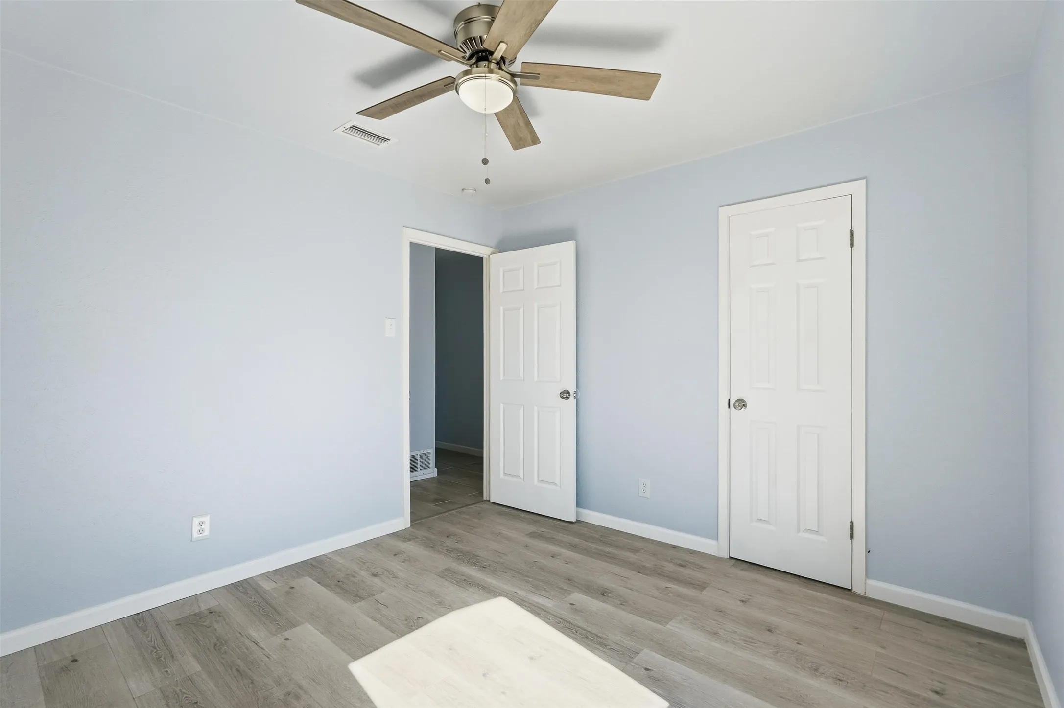 Single Family Residence For Sale in Dallas County , 1813 Crockett Street, Garland, Texas 75042, 4 Bedroom, 2 Bathroom, 2 Garage spaces, 2,080 Sqft, built in 1972, Price $362,000, mls#21306889, Real Estate Agent in Garland, Homes For Sale in Dallas county, Homes For Sale in Garland, Realtor in Garland Texas, Real Estate Brokerage Independent Realty Texas, Luminita Cordes Realtor