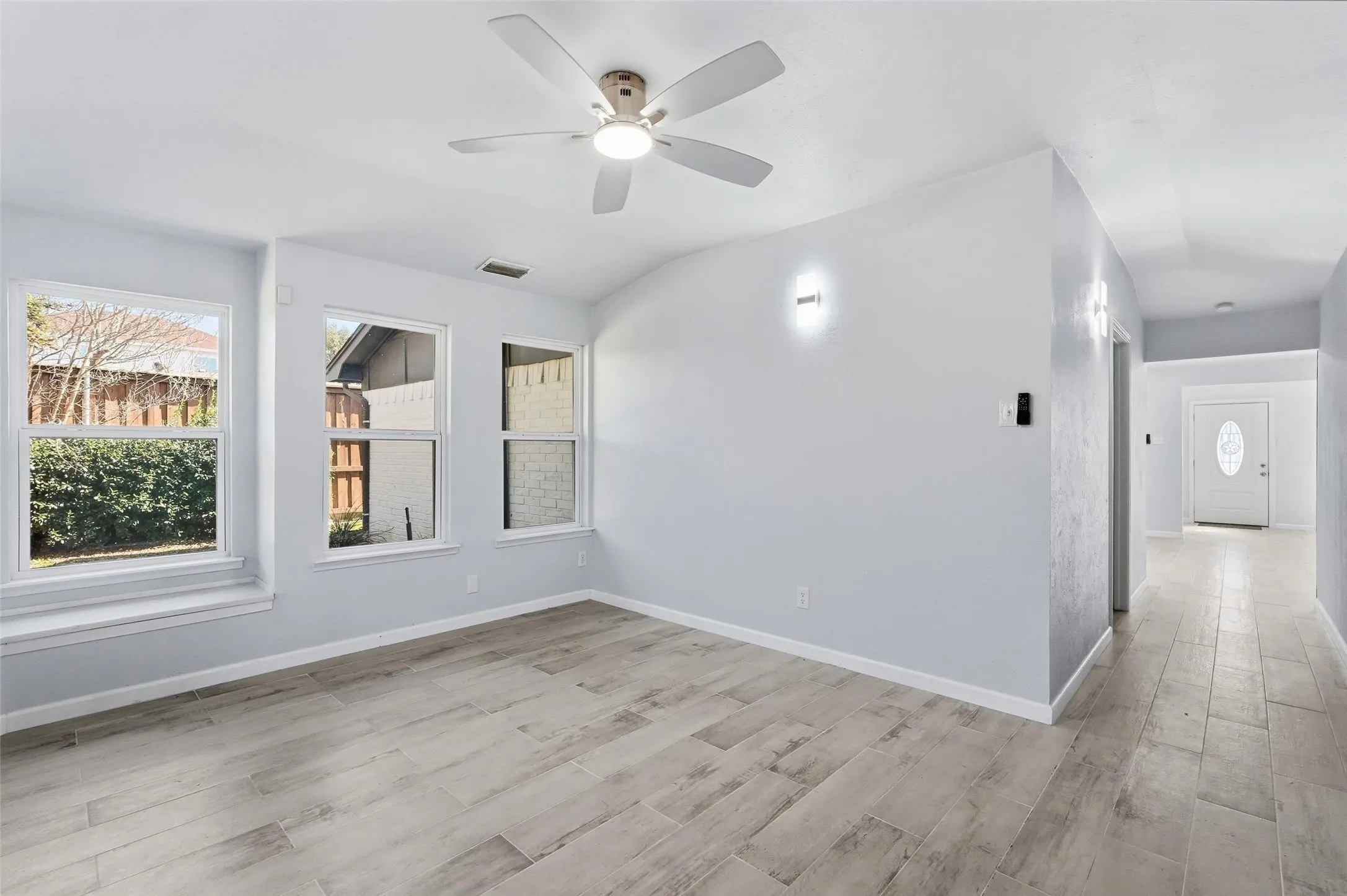 Single Family Residence For Sale in Dallas County , 1813 Crockett Street, Garland, Texas 75042, 4 Bedroom, 2 Bathroom, 2 Garage spaces, 2,080 Sqft, built in 1972, Price $362,000, mls#21306889, Real Estate Agent in Garland, Homes For Sale in Dallas county, Homes For Sale in Garland, Realtor in Garland Texas, Real Estate Brokerage Independent Realty Texas, Luminita Cordes Realtor