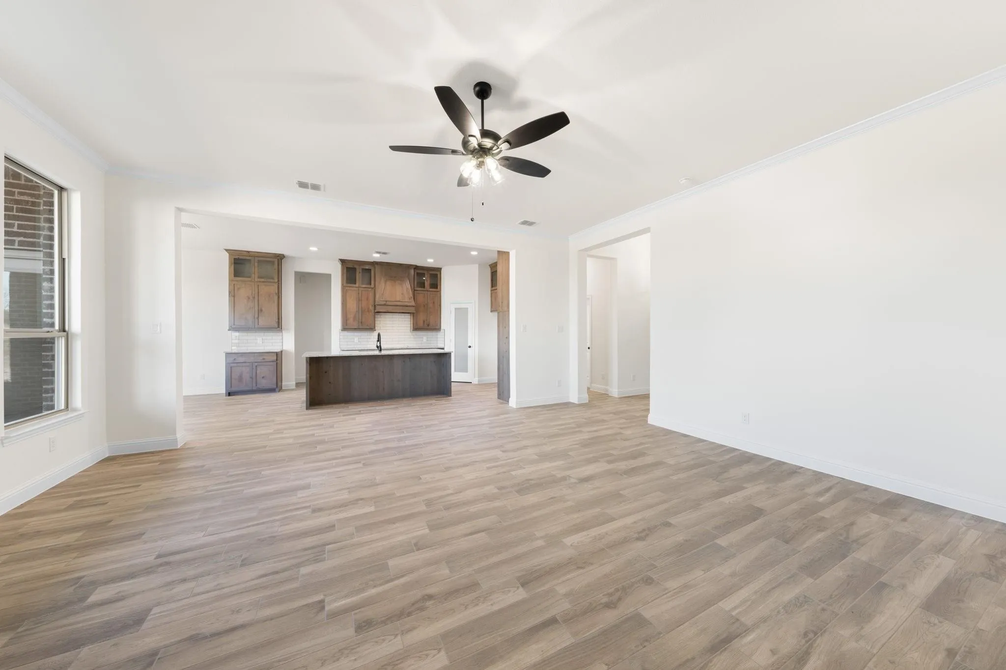 Single Family Residence For Sale in Ellis County , 440 Paradise Ridge Drive, Waxahachie, Texas 75167, 4 Bedroom, 3 Bathroom, 3 Garage spaces, 2,406 Sqft, built in 2026, mls#21308275, Real Estate Agent in Waxahachie, Homes For Sale in Ellis county, Homes For Sale in Waxahachie, Realtor in Waxahachie Texas, Real Estate Brokerage Independent Realty Texas, Luminita Cordes Realtor