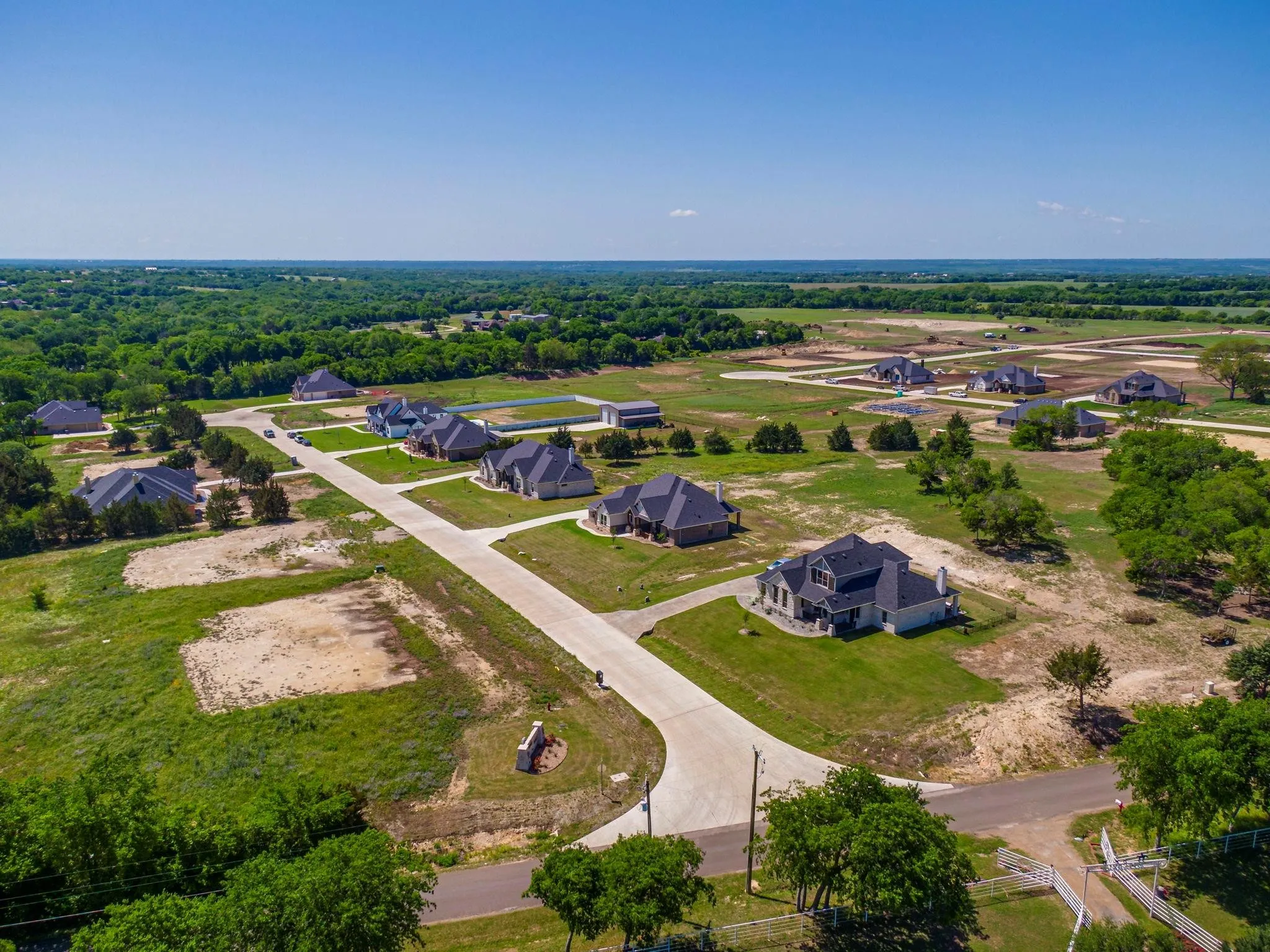 Single Family Residence For Sale in Ellis County , 440 Paradise Ridge Drive, Waxahachie, Texas 75167, 4 Bedroom, 3 Bathroom, 3 Garage spaces, 2,406 Sqft, built in 2026, mls#21308275, Real Estate Agent in Waxahachie, Homes For Sale in Ellis county, Homes For Sale in Waxahachie, Realtor in Waxahachie Texas, Real Estate Brokerage Independent Realty Texas, Luminita Cordes Realtor