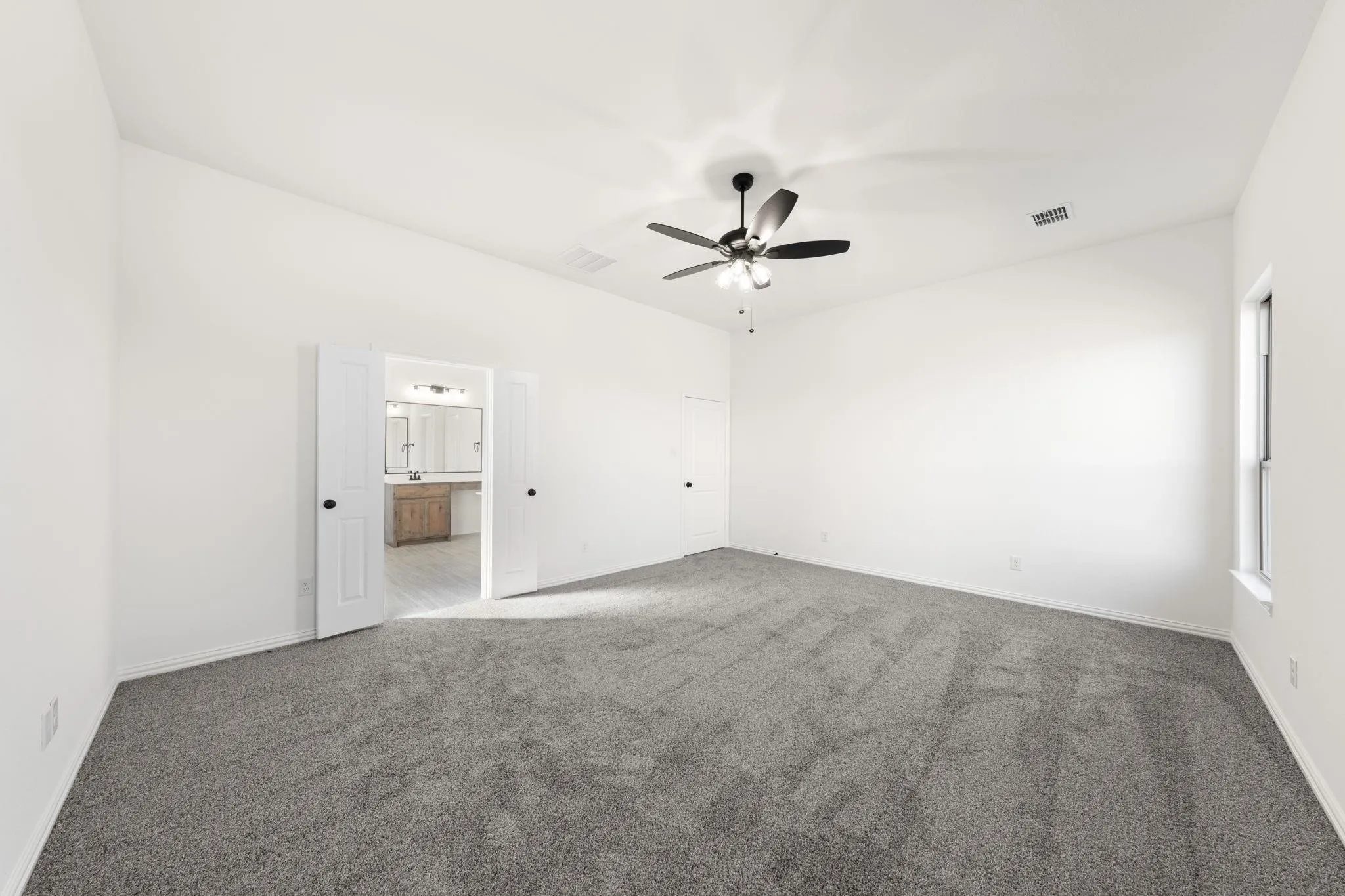 Single Family Residence For Sale in Ellis County , 440 Paradise Ridge Drive, Waxahachie, Texas 75167, 4 Bedroom, 3 Bathroom, 3 Garage spaces, 2,406 Sqft, built in 2026, mls#21308275, Real Estate Agent in Waxahachie, Homes For Sale in Ellis county, Homes For Sale in Waxahachie, Realtor in Waxahachie Texas, Real Estate Brokerage Independent Realty Texas, Luminita Cordes Realtor