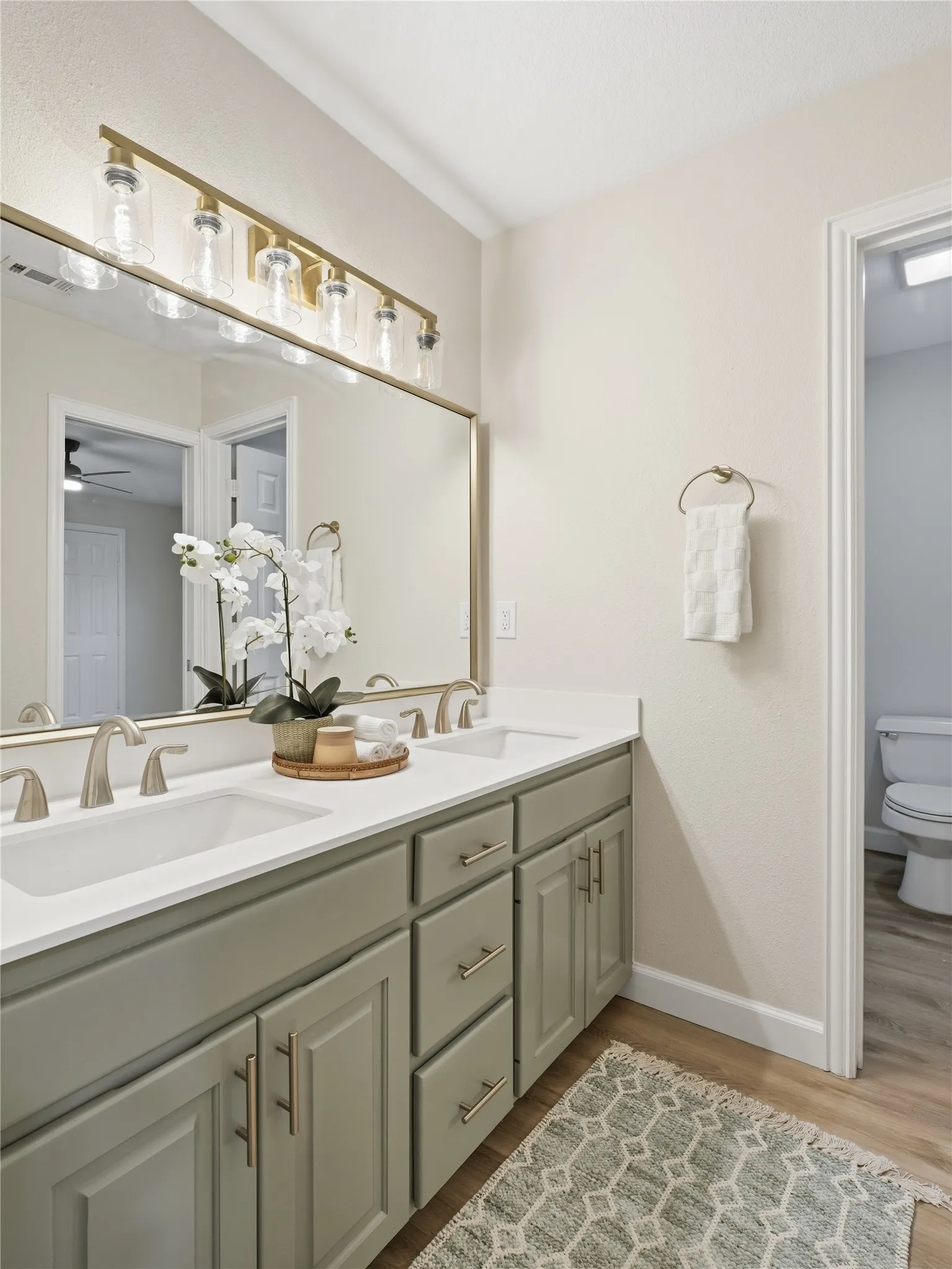 Jack-n-Jill Bathroom vanity space