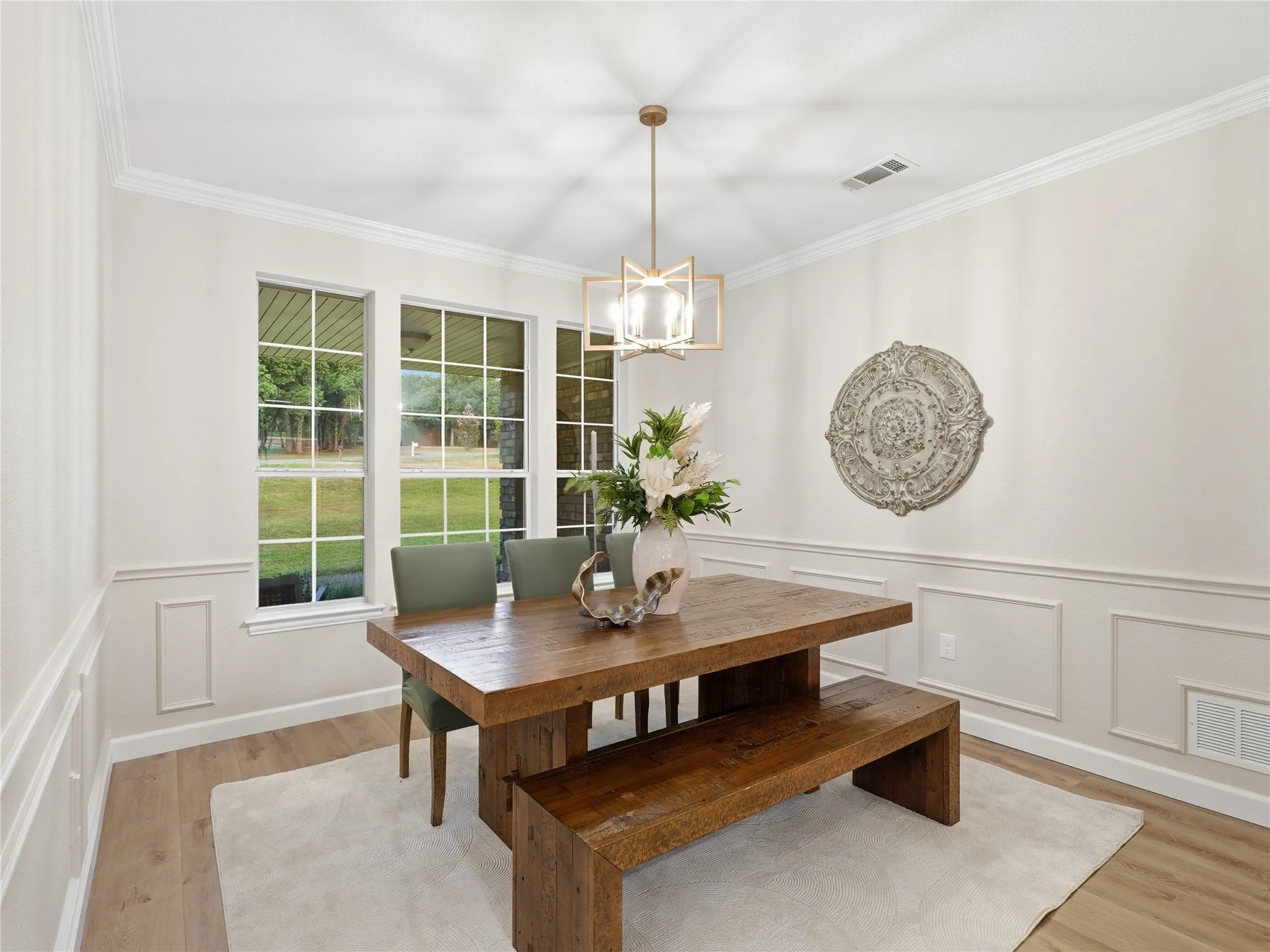 Single Family Residence For Sale in Denton County , 902 W Pioneer Circle, Argyle, Texas 76226, 4 Bedroom, 3 Bathroom, 4 Garage spaces, 2,403 Sqft, built in 1995, mls#21307190, Real Estate Agent in Argyle, Homes For Sale in Denton county, Homes For Sale in Argyle, Realtor in Argyle Texas, Real Estate Brokerage Independent Realty Texas, Luminita Cordes Realtor