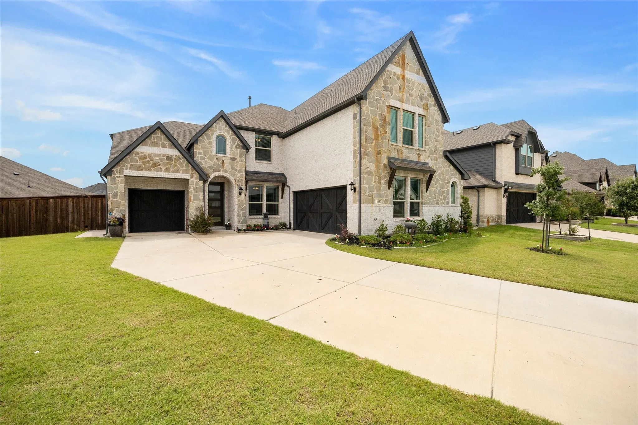 Single Family Residence For Sale in Rockwall County , 1904 Frediano Lane, Mclendon Chisholm, Texas 75032, 5 Bedroom, 4 Bathroom, 3 Garage spaces, 3,480 Sqft, built in 2022, mls#21308146, Real Estate Agent in Mclendon Chisholm, Homes For Sale in Rockwall county, Homes For Sale in Mclendon Chisholm, Realtor in Mclendon Chisholm Texas, Real Estate Brokerage Independent Realty Texas, Luminita Cordes Realtor