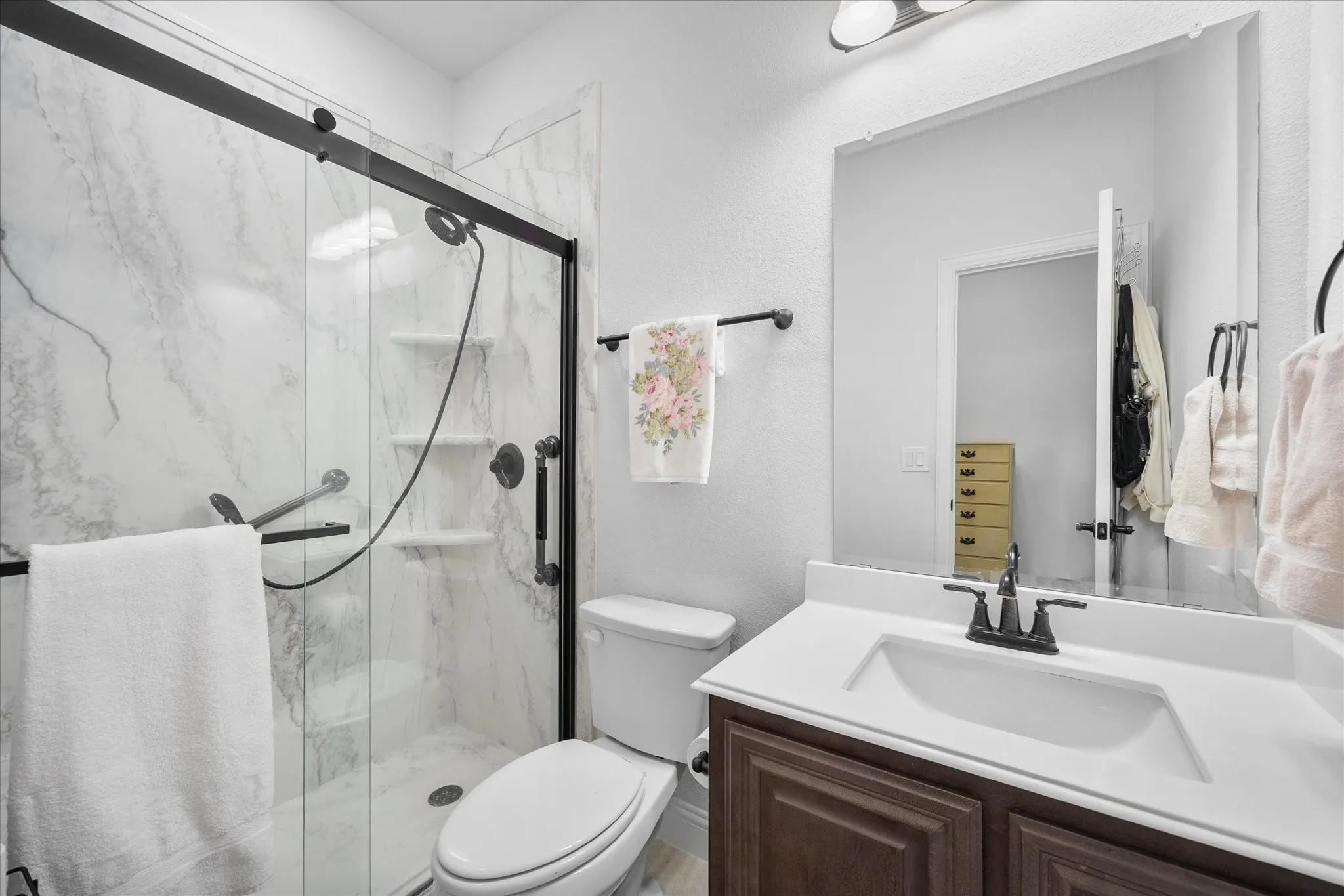 Single Family Residence For Sale in Rockwall County , 1904 Frediano Lane, Mclendon Chisholm, Texas 75032, 5 Bedroom, 4 Bathroom, 3 Garage spaces, 3,480 Sqft, built in 2022, mls#21308146, Real Estate Agent in Mclendon Chisholm, Homes For Sale in Rockwall county, Homes For Sale in Mclendon Chisholm, Realtor in Mclendon Chisholm Texas, Real Estate Brokerage Independent Realty Texas, Luminita Cordes Realtor