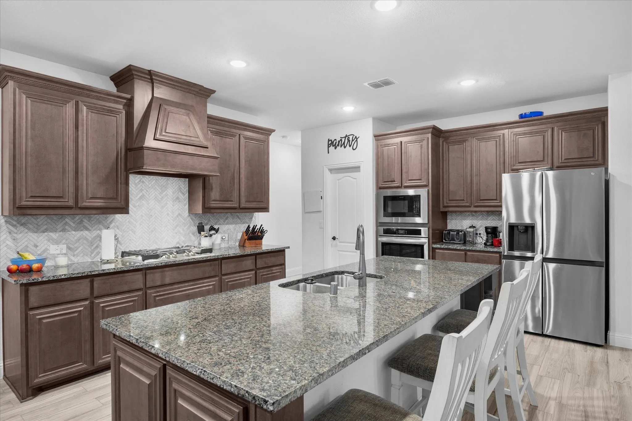 Single Family Residence For Sale in Rockwall County , 1904 Frediano Lane, Mclendon Chisholm, Texas 75032, 5 Bedroom, 4 Bathroom, 3 Garage spaces, 3,480 Sqft, built in 2022, mls#21308146, Real Estate Agent in Mclendon Chisholm, Homes For Sale in Rockwall county, Homes For Sale in Mclendon Chisholm, Realtor in Mclendon Chisholm Texas, Real Estate Brokerage Independent Realty Texas, Luminita Cordes Realtor
