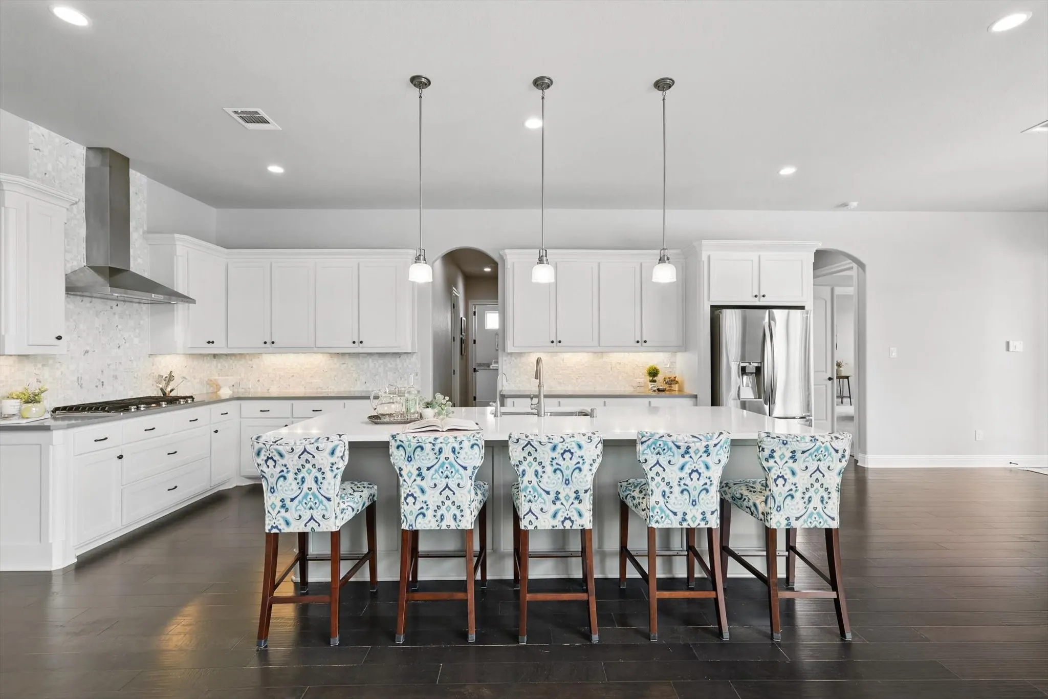 Single Family Residence For Sale in Denton County , 6325 Via Italia Drive, Flower Mound, Texas 75077, 5 Bedroom, 5 Bathroom, 4 Garage spaces, 5,677 Sqft, built in 2017, mls#21306045, Real Estate Agent in Flower Mound, Homes For Sale in Denton county, Homes For Sale in Flower Mound, Realtor in Flower Mound Texas, Real Estate Brokerage Independent Realty Texas, Luminita Cordes Realtor