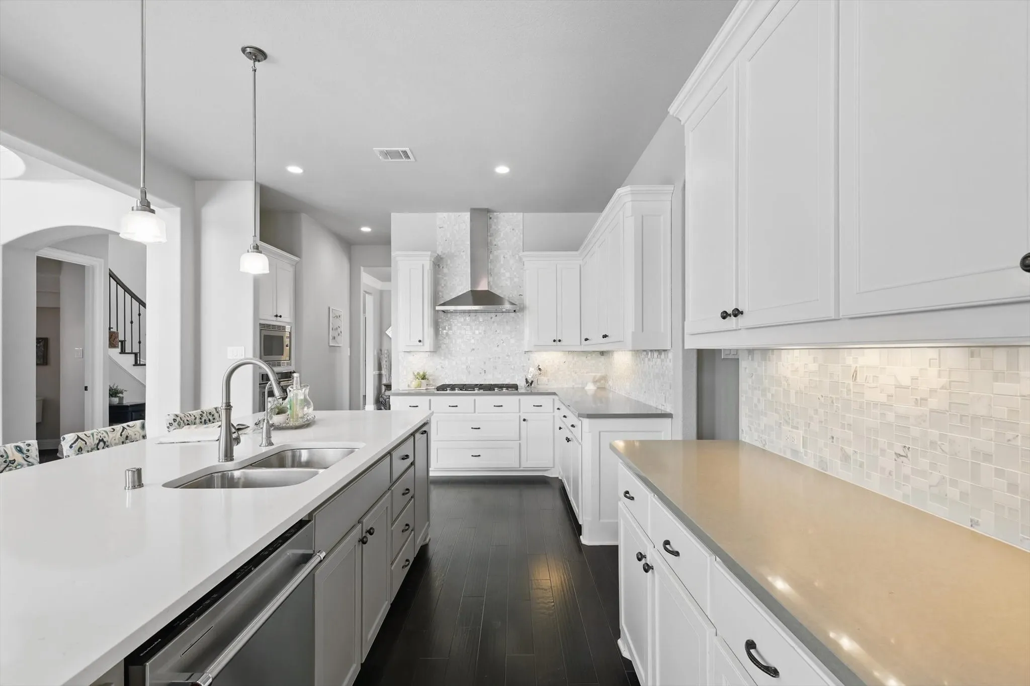 Single Family Residence For Sale in Denton County , 6325 Via Italia Drive, Flower Mound, Texas 75077, 5 Bedroom, 5 Bathroom, 4 Garage spaces, 5,677 Sqft, built in 2017, mls#21306045, Real Estate Agent in Flower Mound, Homes For Sale in Denton county, Homes For Sale in Flower Mound, Realtor in Flower Mound Texas, Real Estate Brokerage Independent Realty Texas, Luminita Cordes Realtor