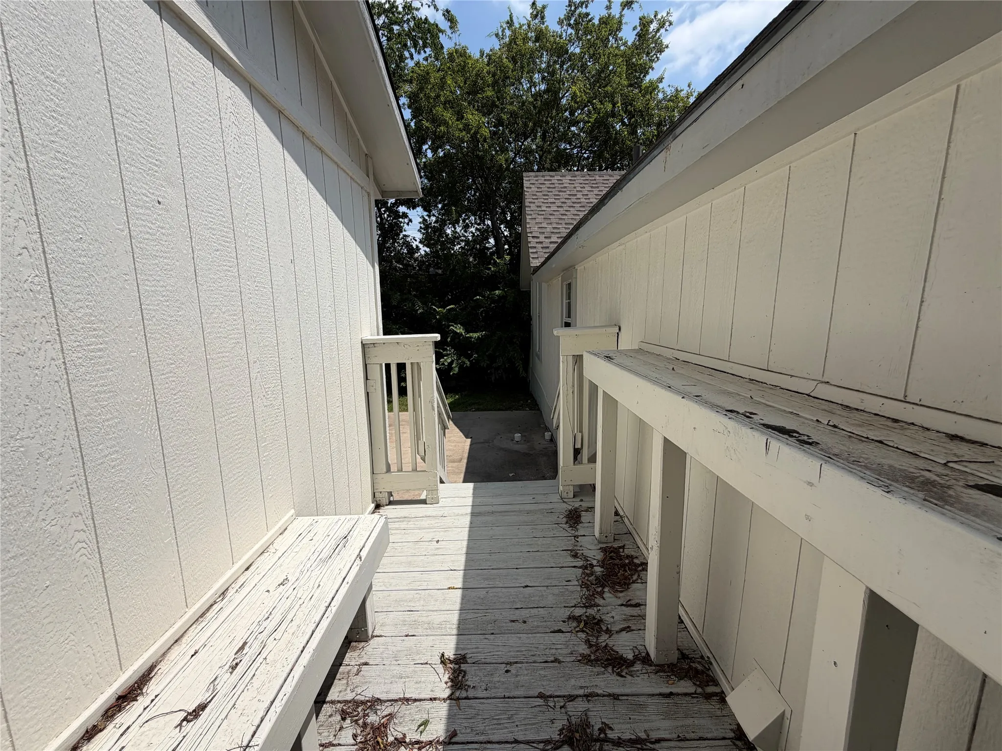 Single Family Residence For Rent in Denton County , 605 N Pine Street, Roanoke, Texas 76262, 3 Bedroom, 2 Bathroom, Garage spaces, 1,402 Sqft, built in 1966, mls#21307573, Real Estate Agent in Roanoke, Homes For Rent in Denton county, Homes For Rent in Roanoke, Realtor in Roanoke Texas, Real Estate Brokerage Independent Realty Texas, Luminita Cordes Realtor